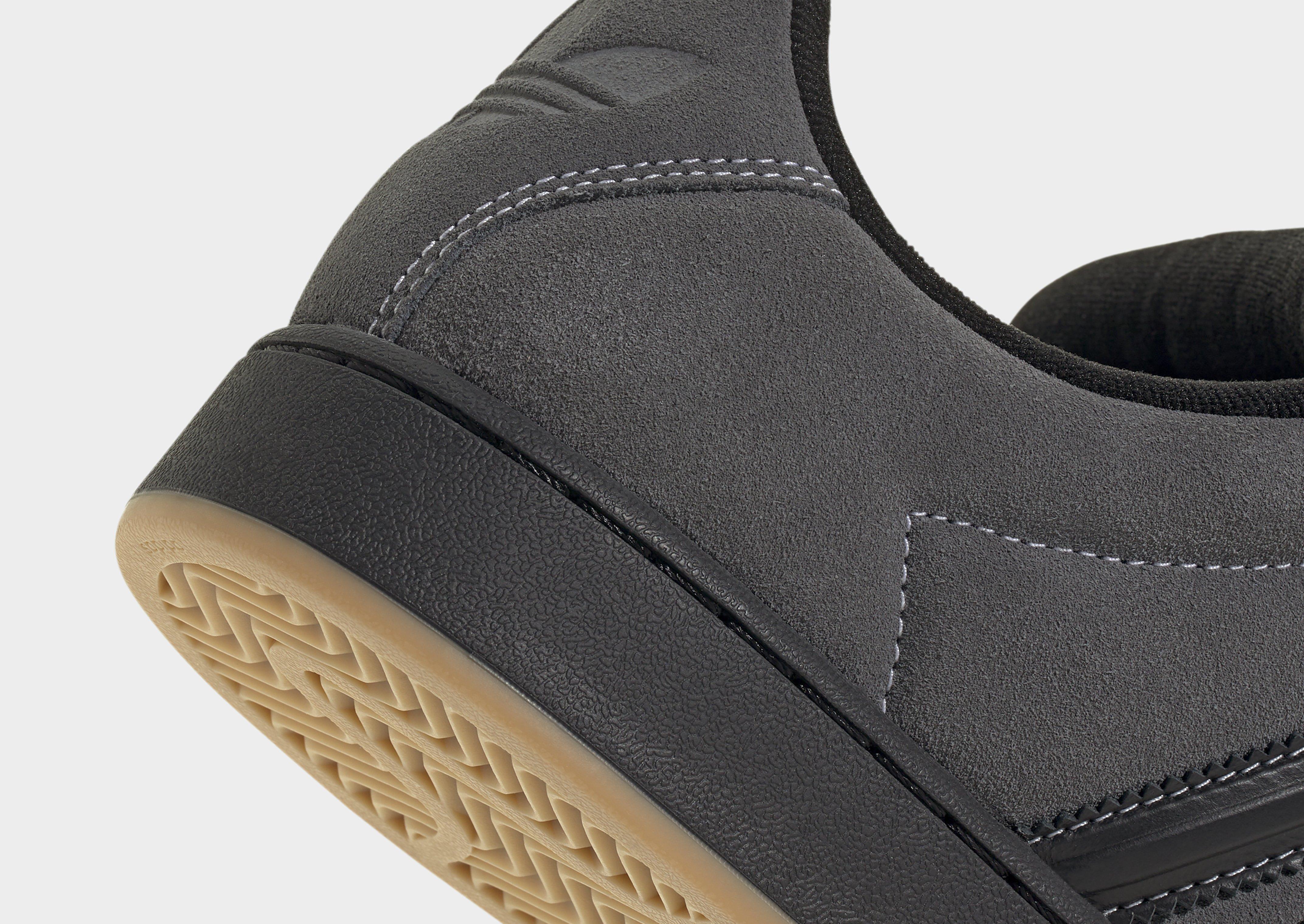 adidas Zapatilla SUPERSTAR ST