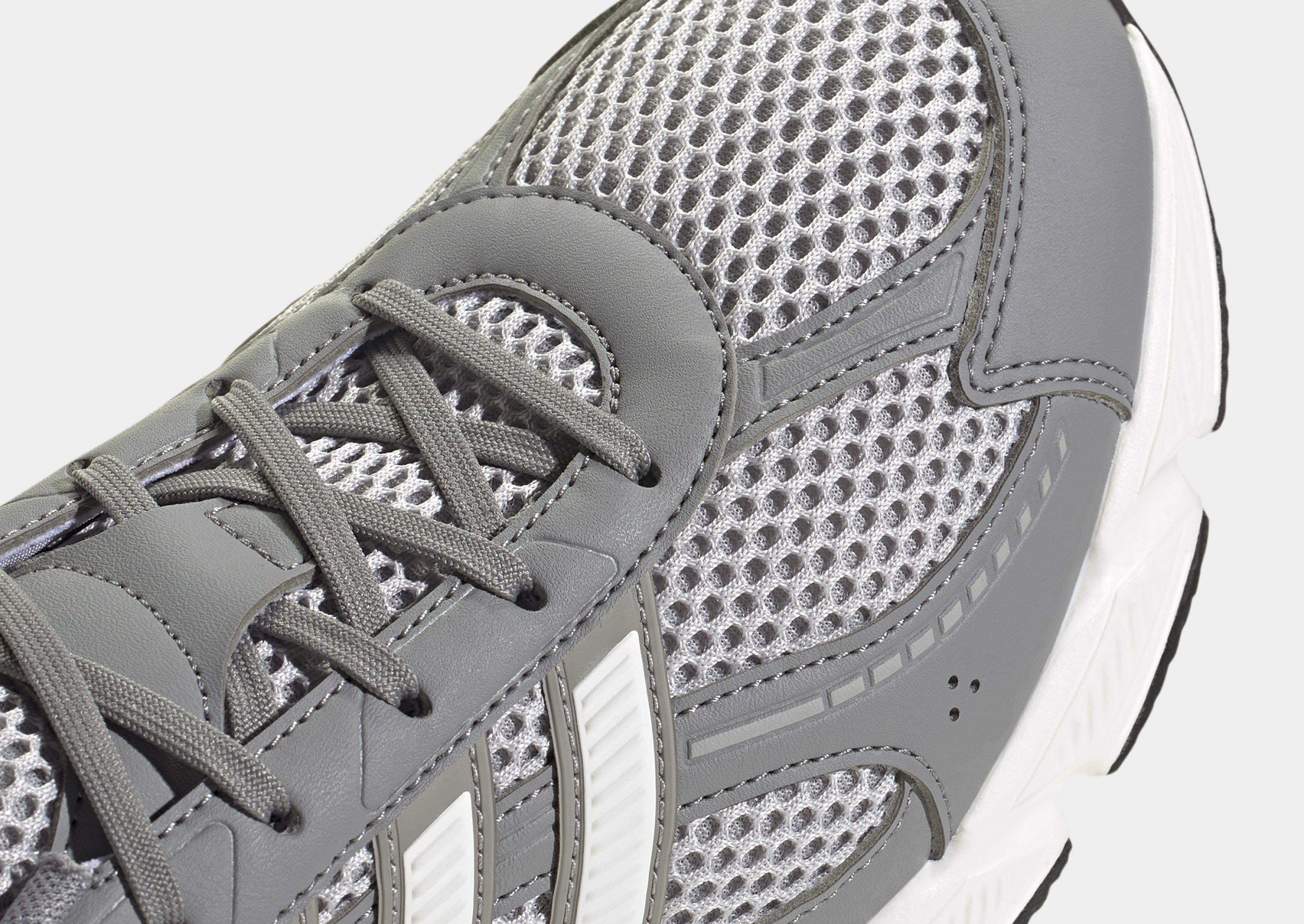 adidas Technochaos 2000 Shoes