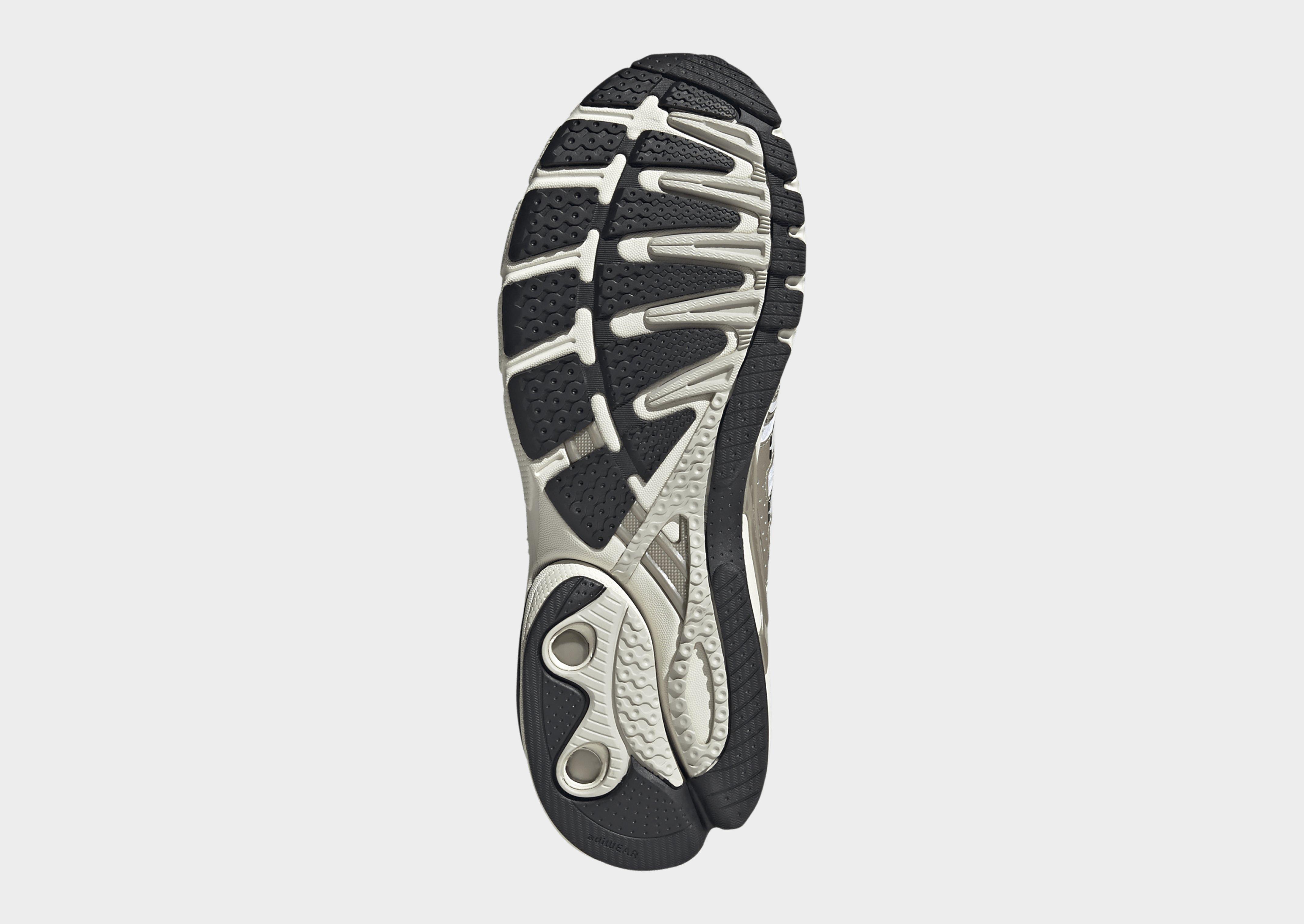 adidas Adistar Control 5 Shoes
