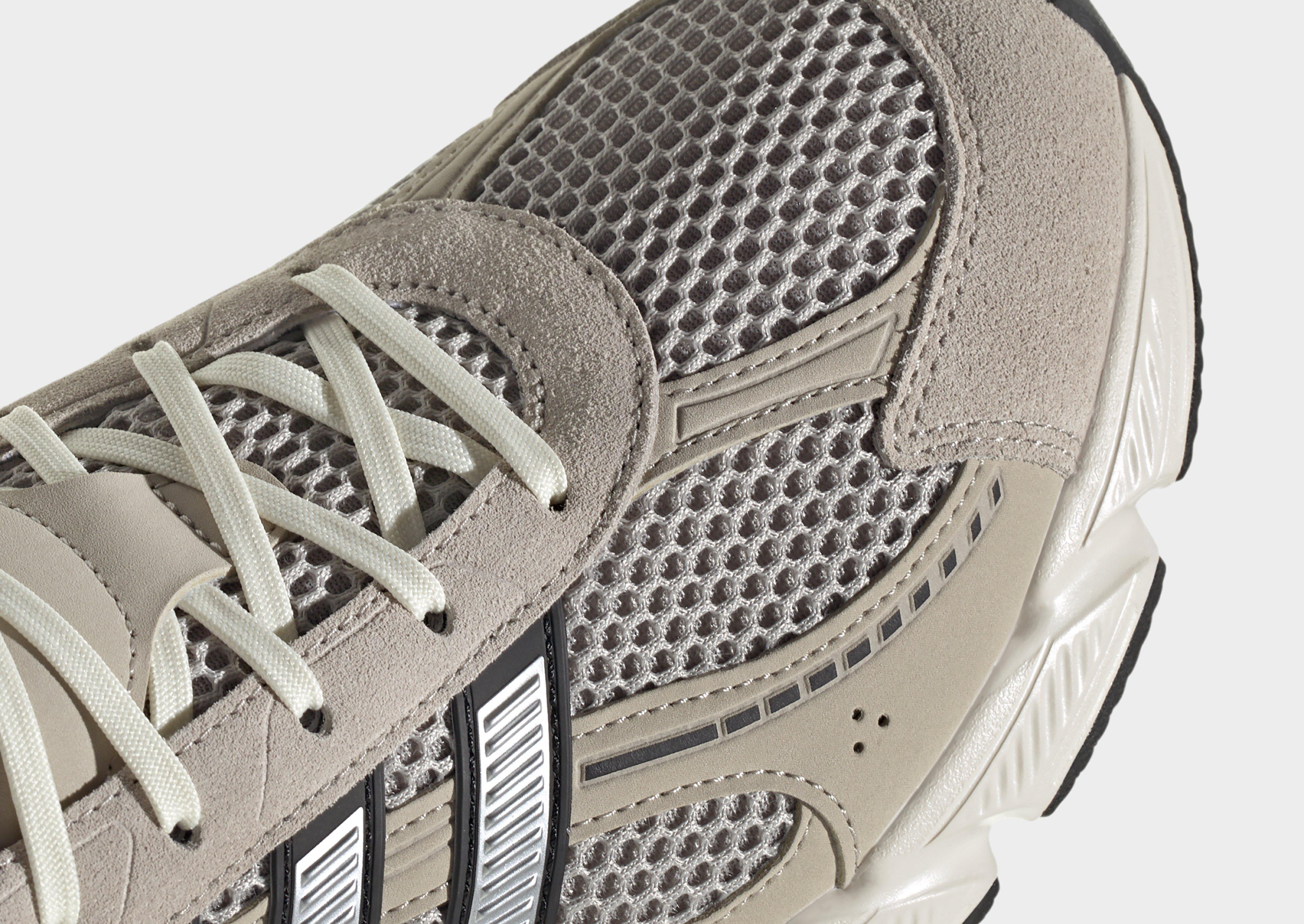 adidas Technochaos 2000 Shoes