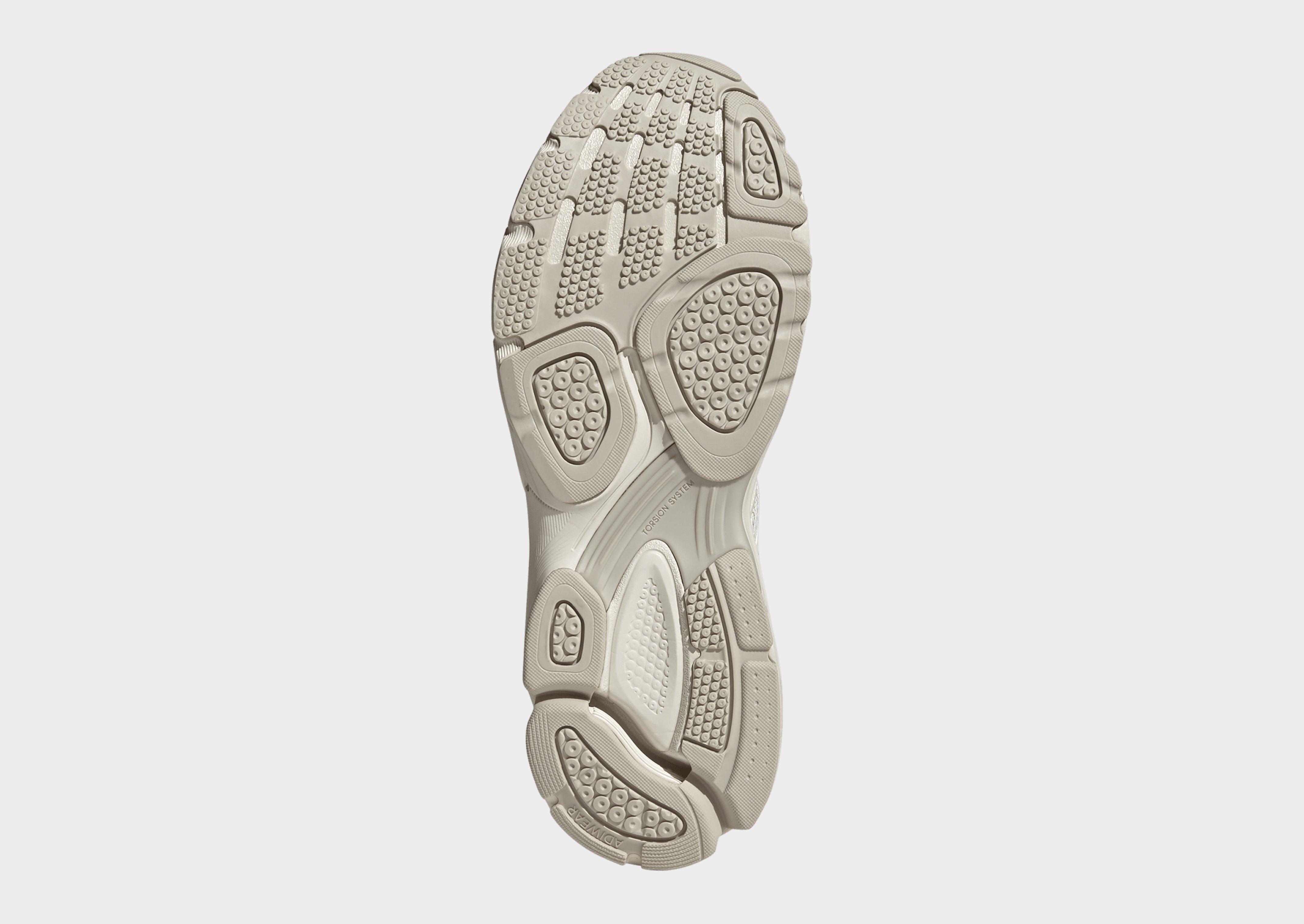 adidas Chaussure Spiritain 2000
