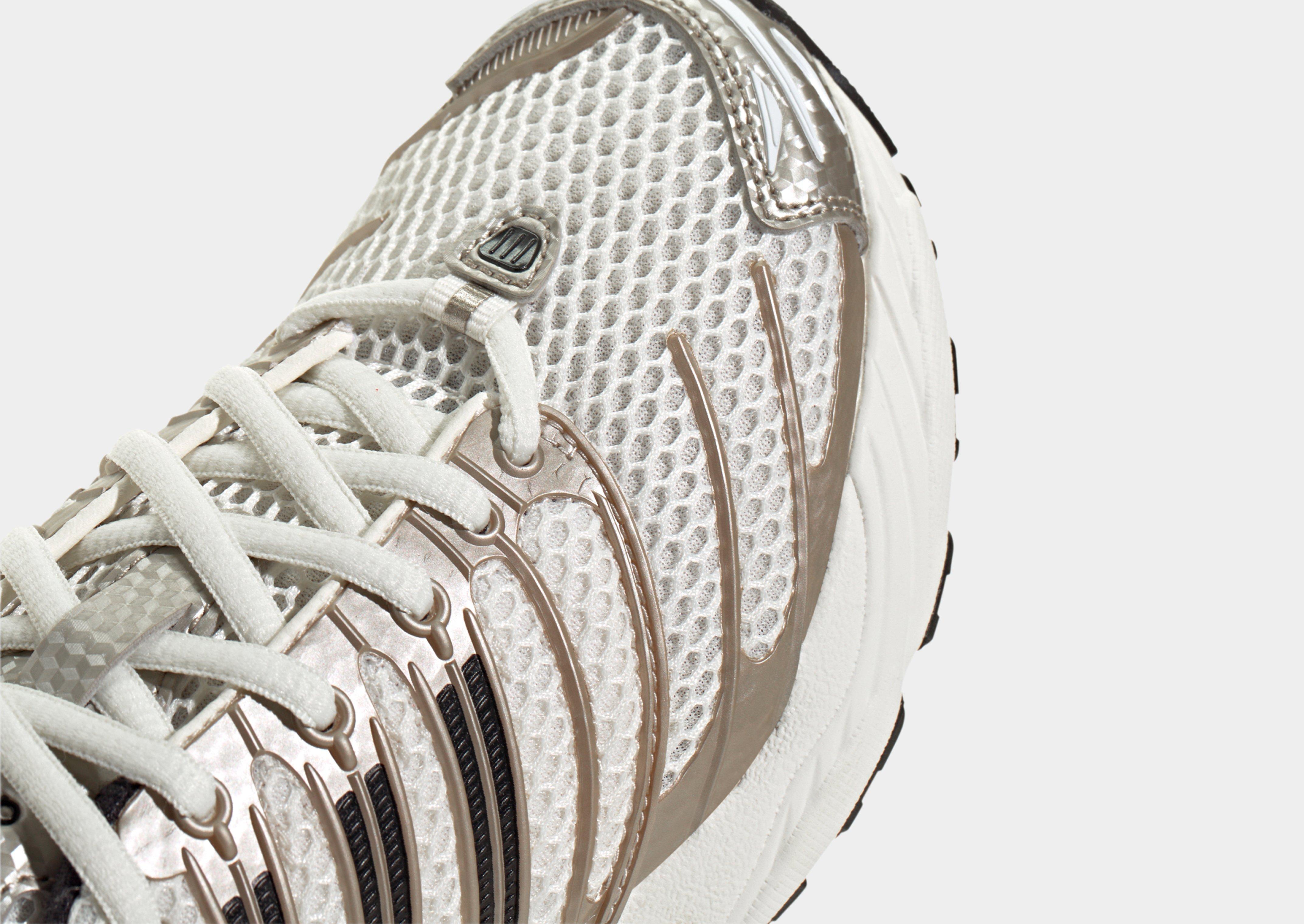 adidas ADISTAR CONTROL 3 SCHOENEN