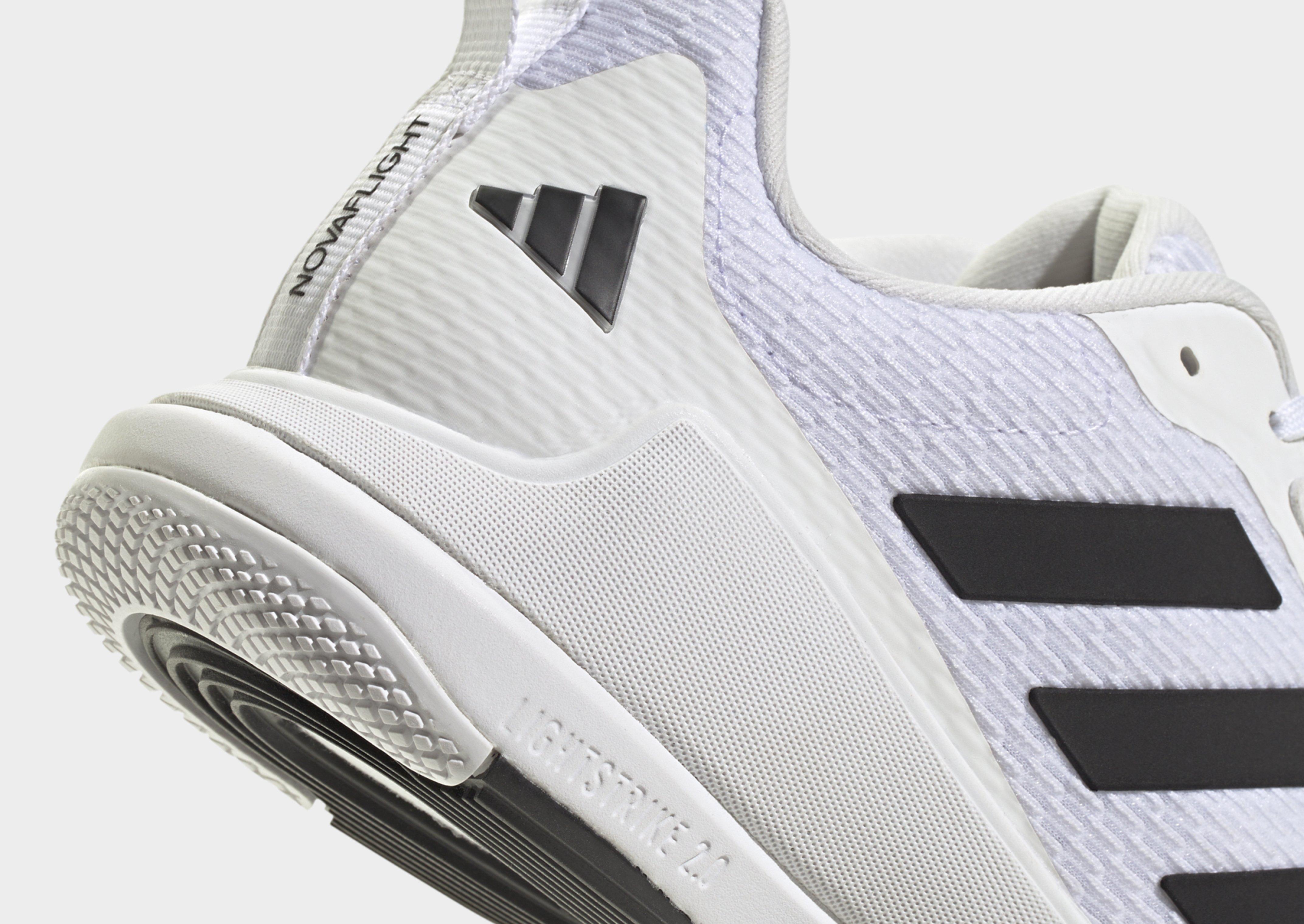 adidas Novaflight 2 Indoor Schuh