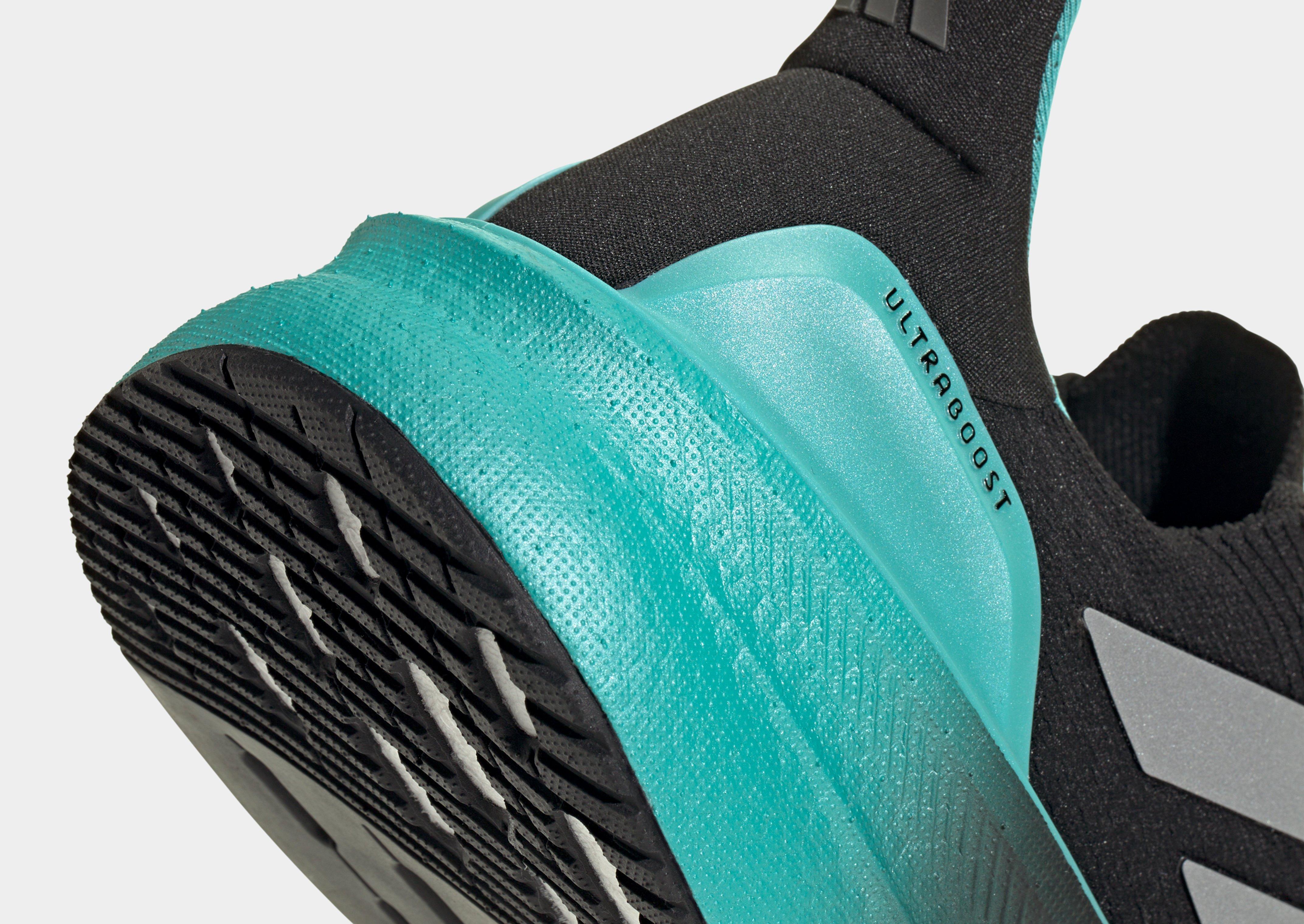 adidas Zapatilla ULTRABOOST 5 MERCEDES AMG PETRONAS F1 TEAM