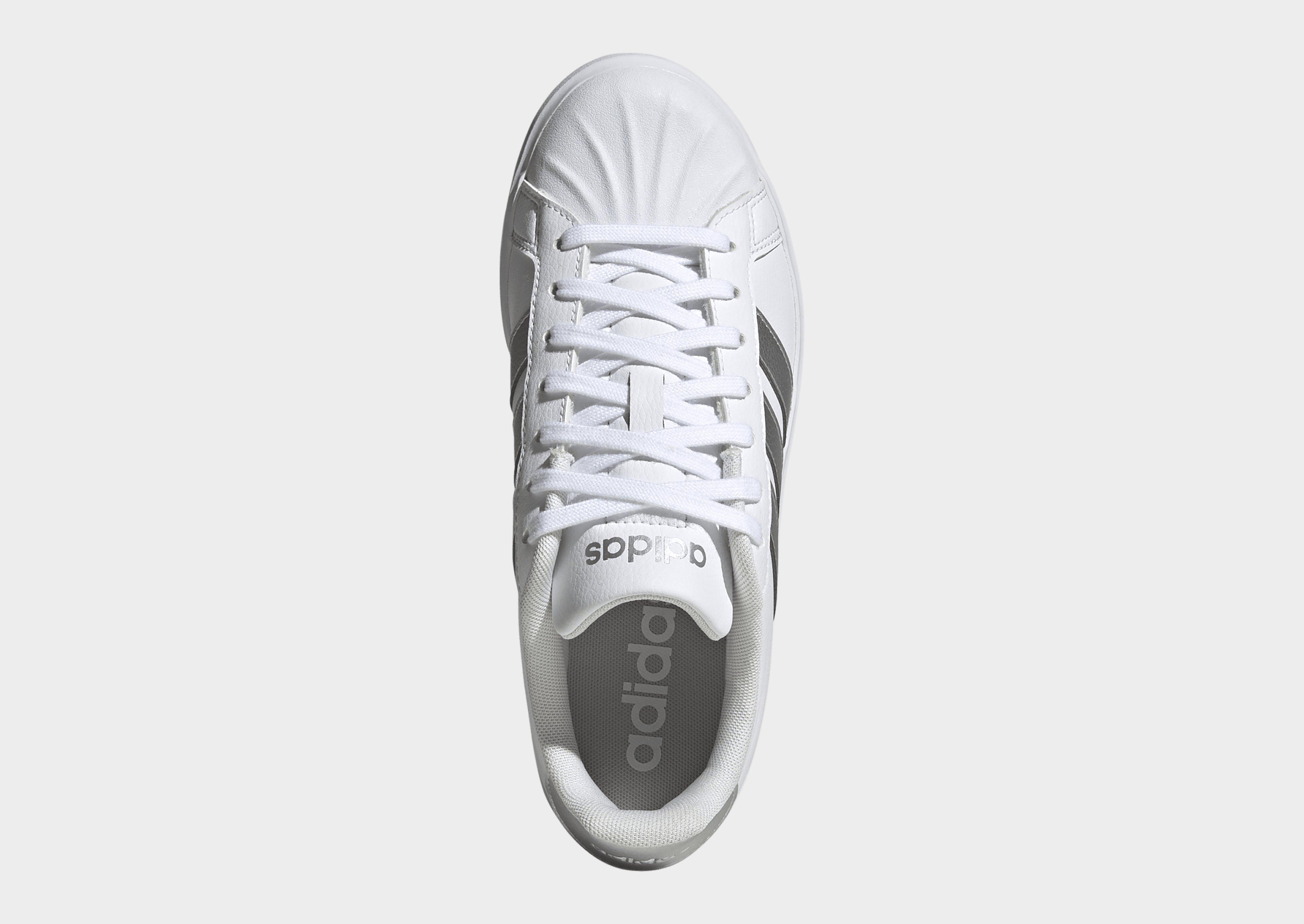 adidas Streettalk