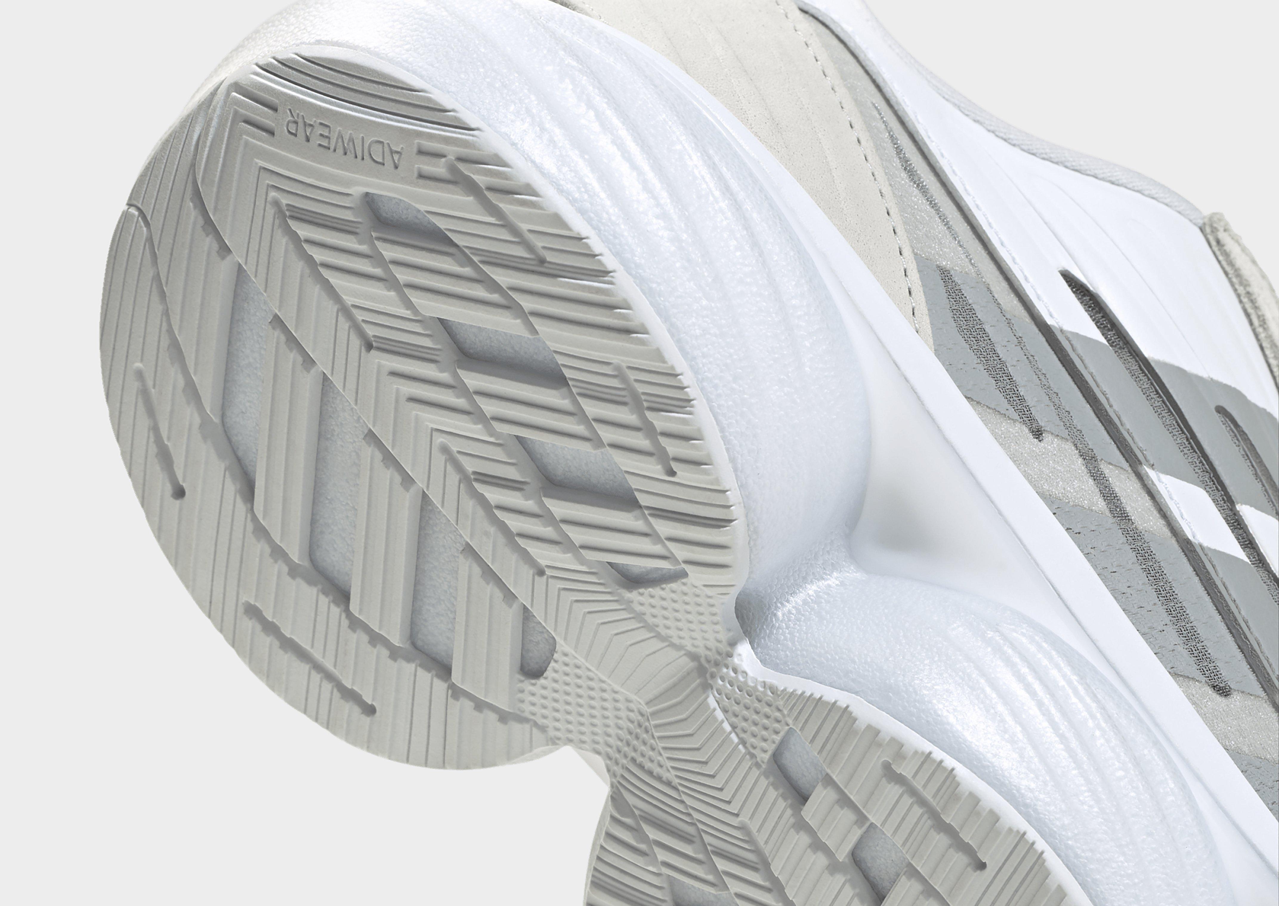 adidas LIGHTBLAZE POD+ SCHUH