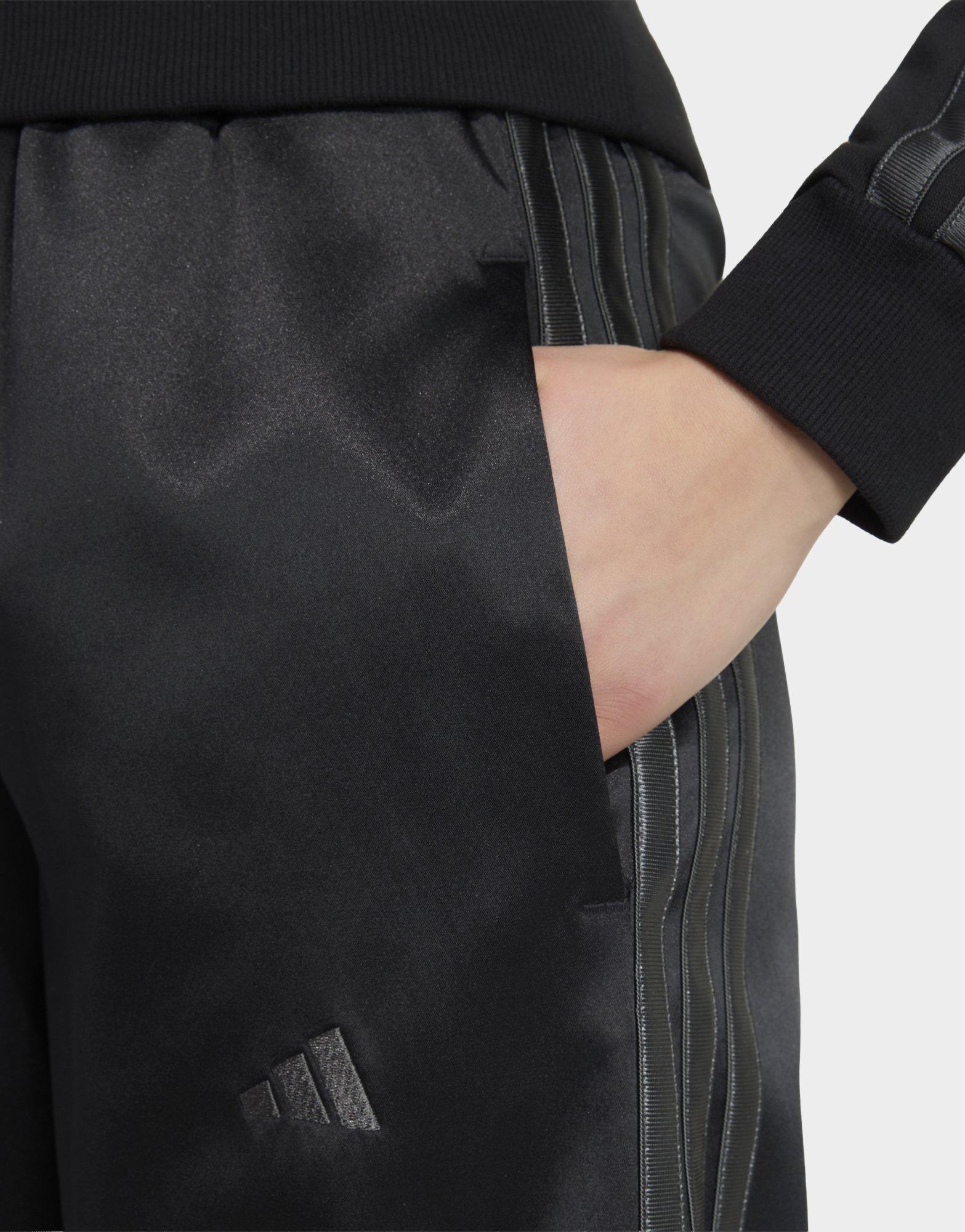 adidas Satinhose, Weites Bein