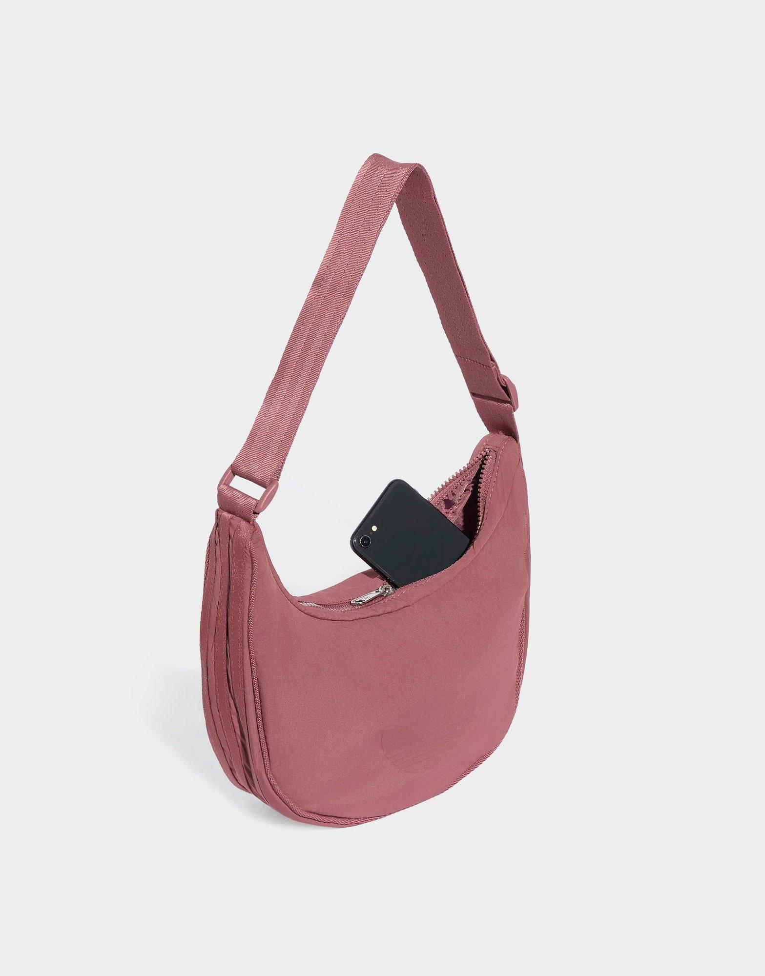 adidas Everyday Icons Halbmondförmige Handtasche