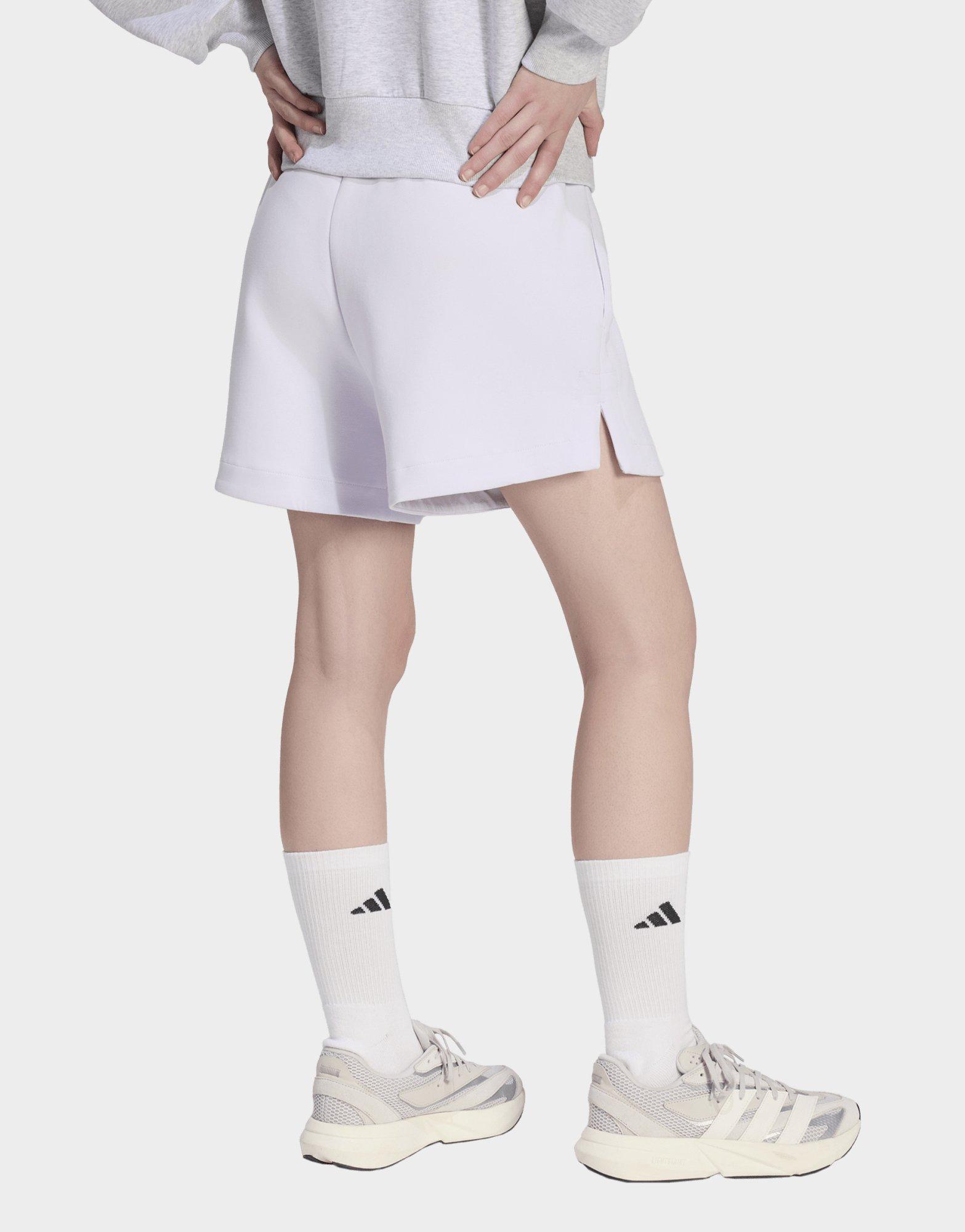adidas Soft Lux Shorts, Locker Geschnitten