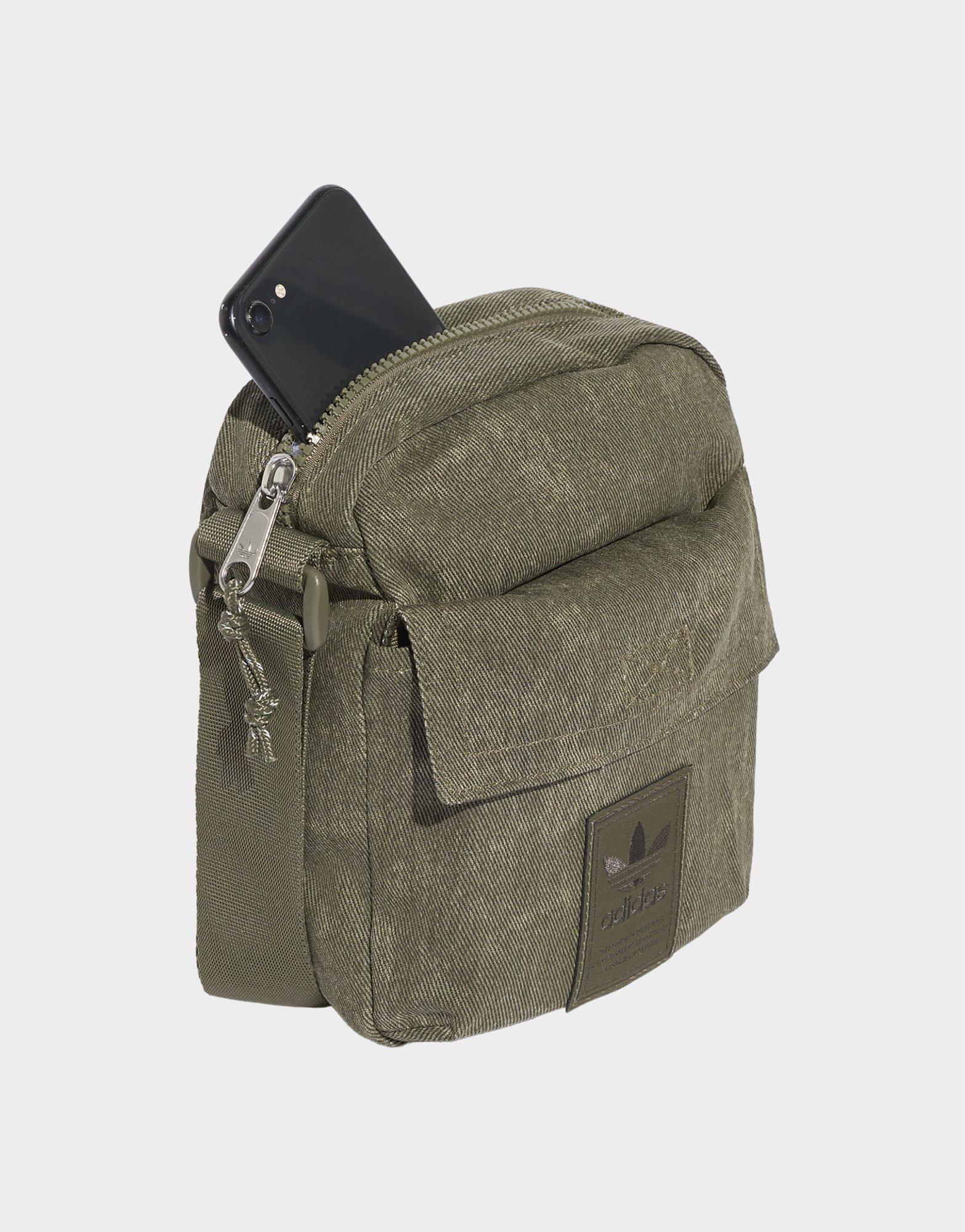 adidas Bolso Washed Item