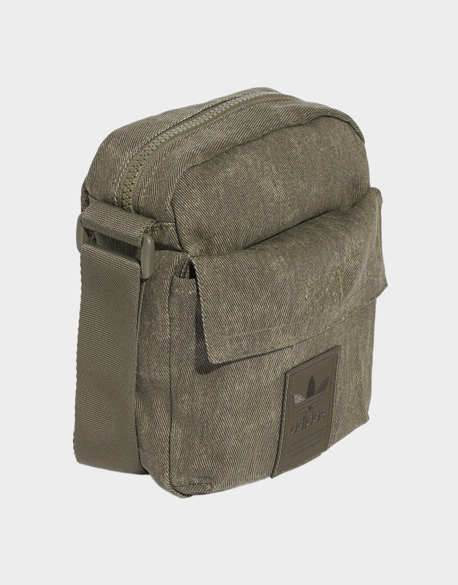 adidas Borsa Washed Item