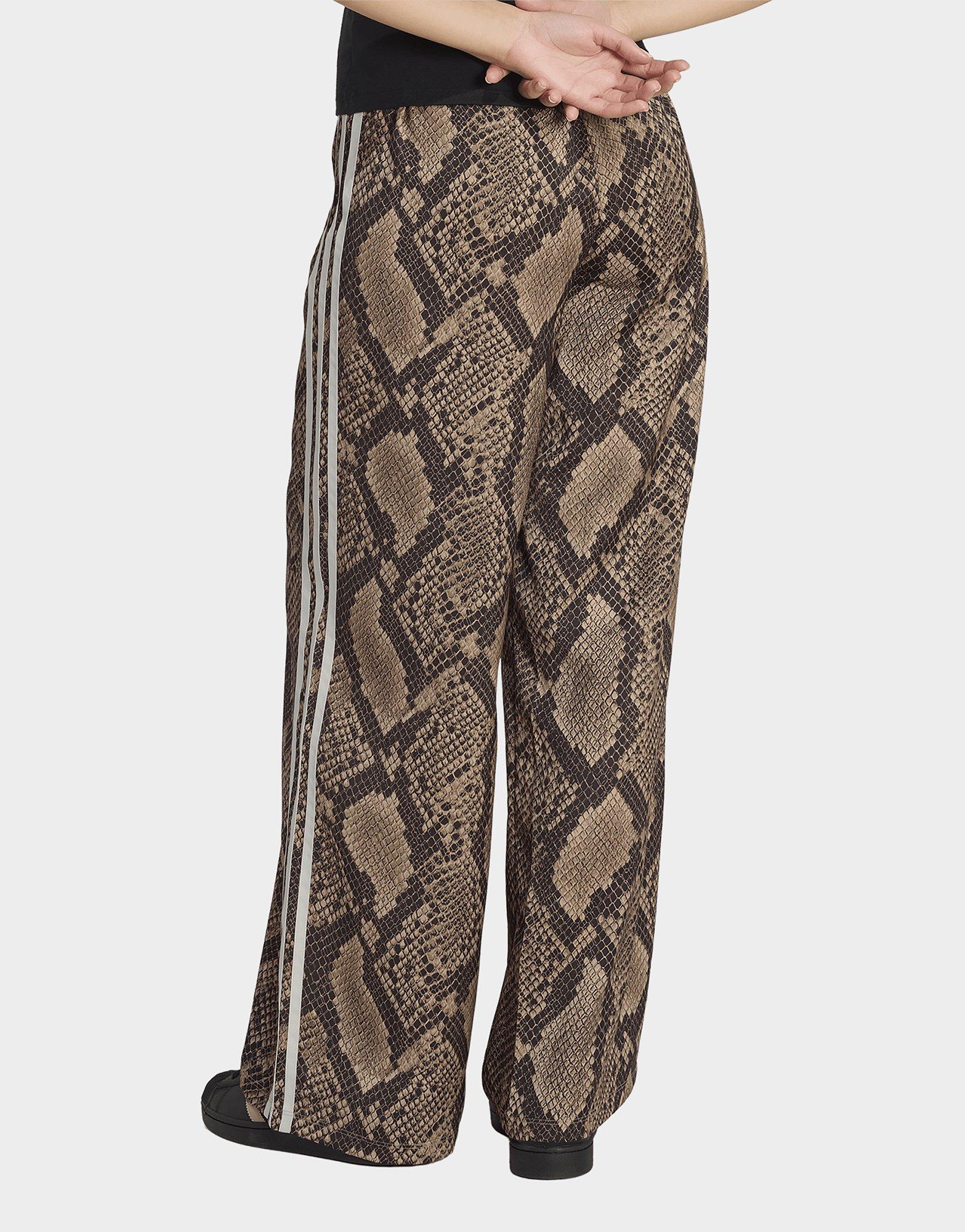 adidas Satin Trainingsbroek Met Wijde Pijpen En Slangenprint