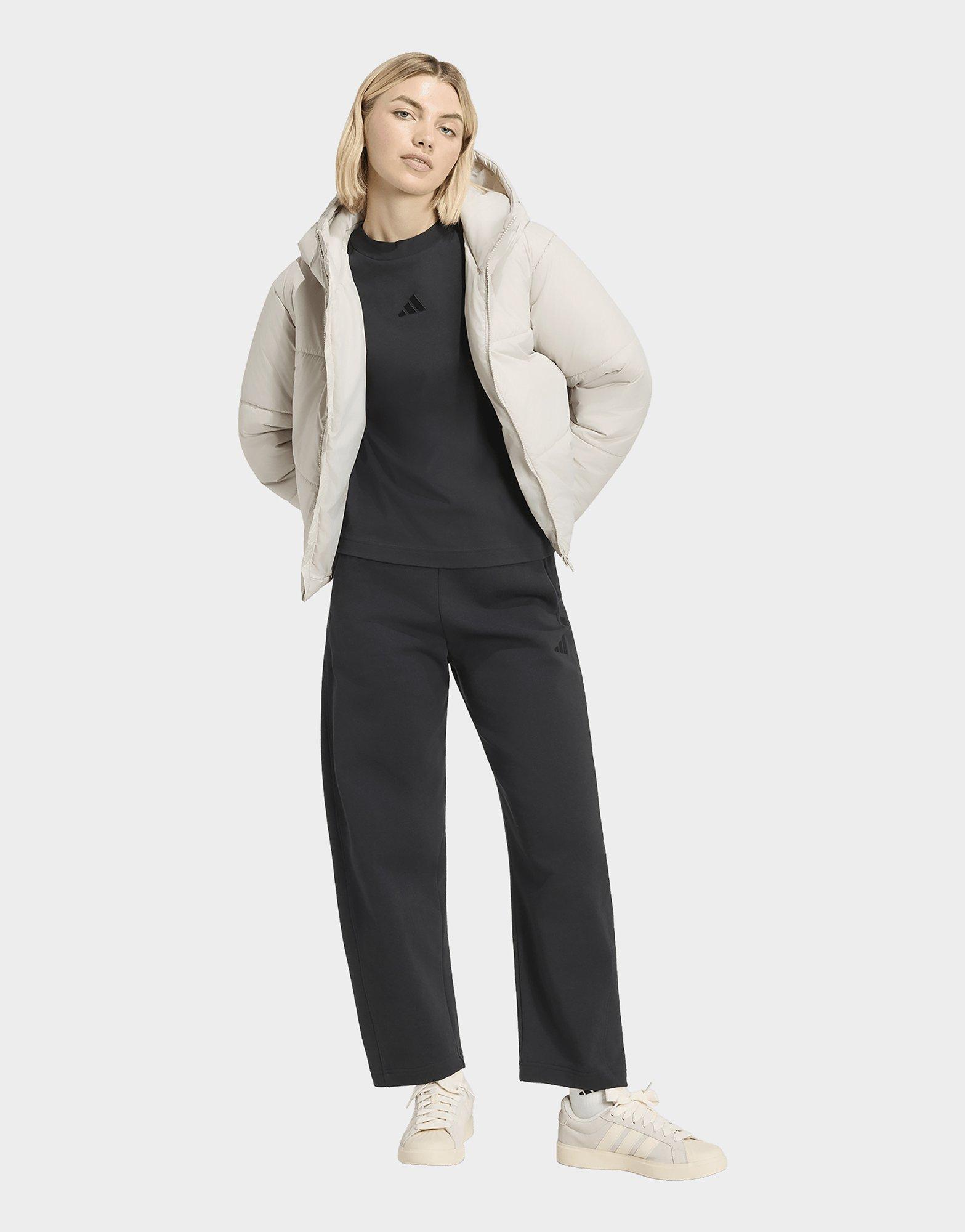 adidas Essentials Highloft Puffer Jacke, Isoliert