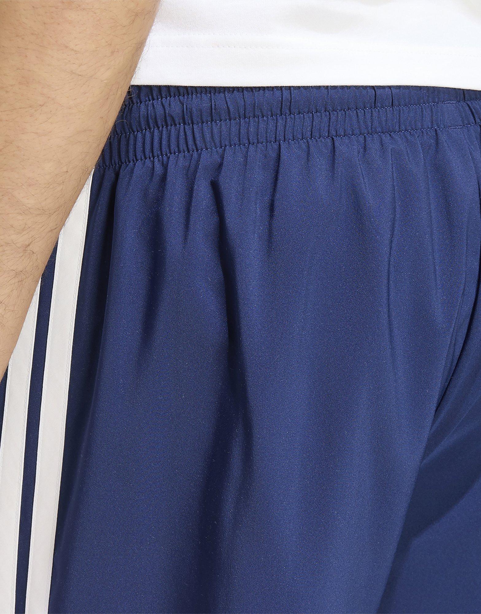 adidas Short En Toile 3 Bandes Chelsea Lite Essentials