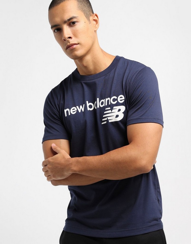 New Balance เสื้อยืดผู้ชาย Classic Core Logo