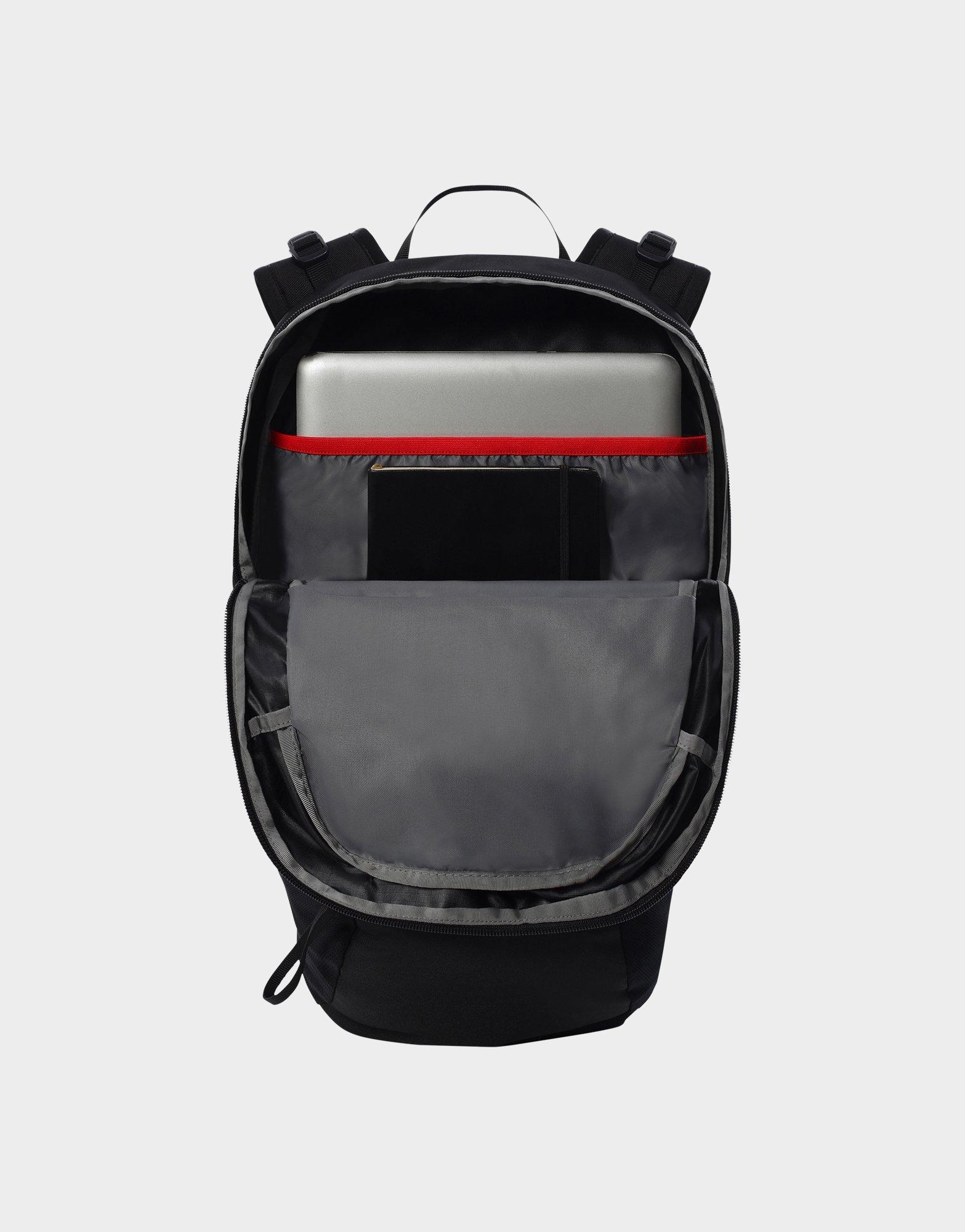 The North Face Basin 18