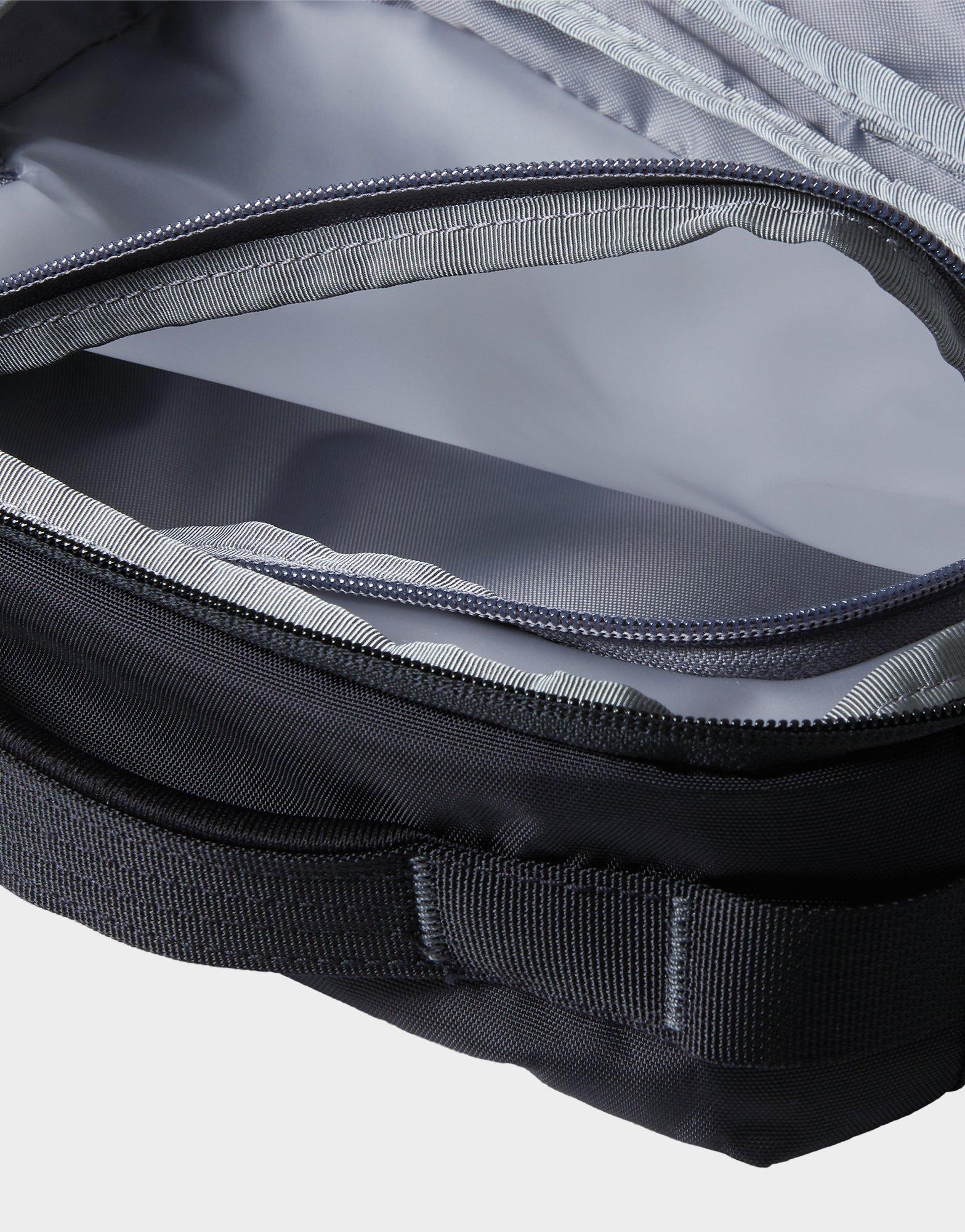 The North Face Base Camp Voyager Toiletry Kit