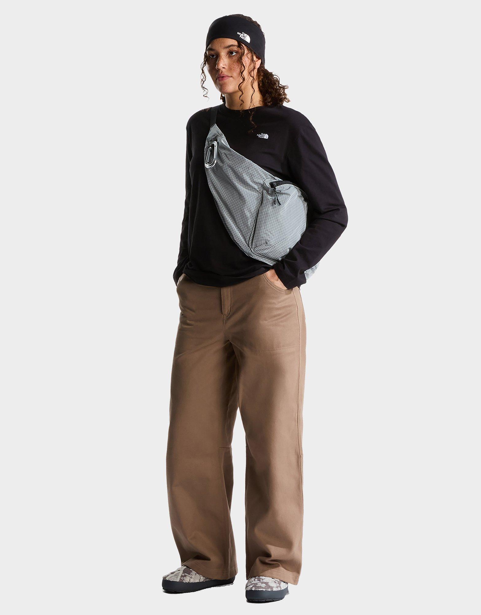 The North Face W TNF ESSENTIAL SIMPLE DOME RLX LONG SLE