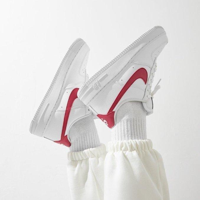 Nike Air Force 1 '07 White and Red