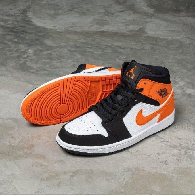 jordan 1 naranja con negro