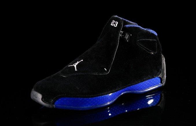 Air Jordan XVIII black