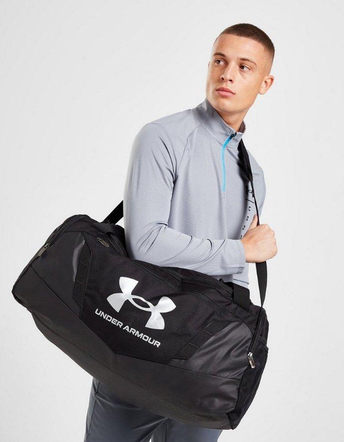 paras joululahja miehelle, joka treenaa: Under Armour treenikassi