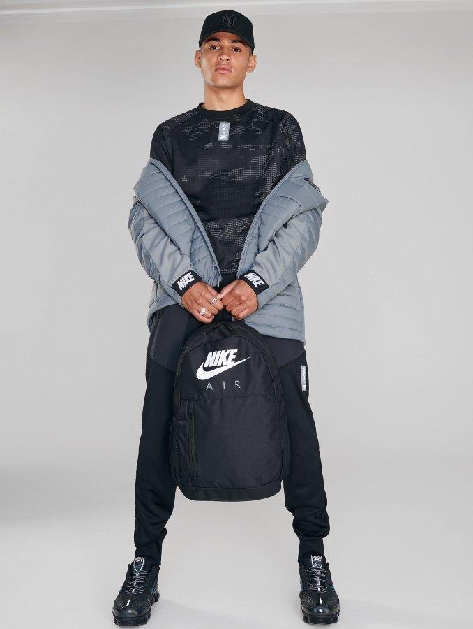 Todo hombre Nike y mochila Nike