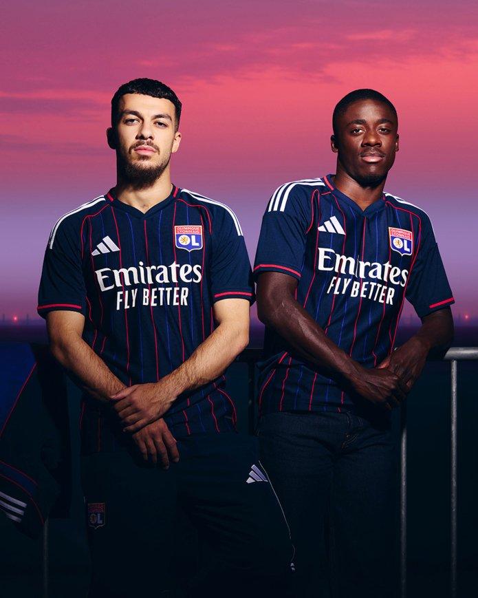 Segunda Camiseta Lyon 2025-26