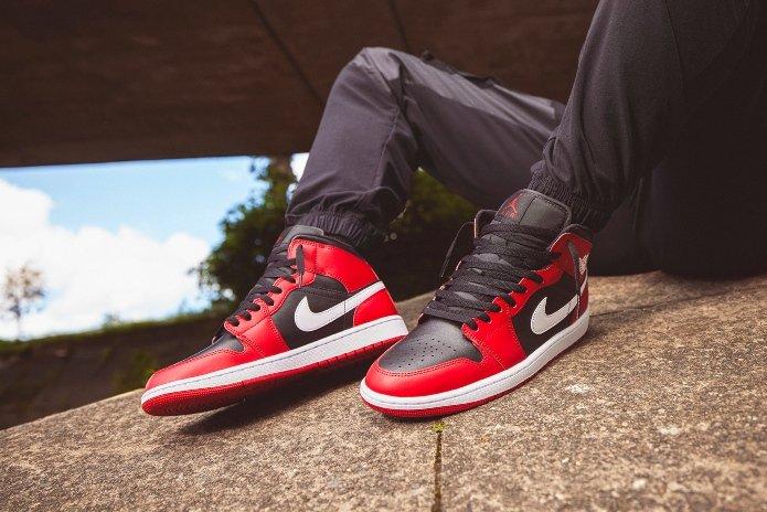 Modelos vistiendo la colección Back to School