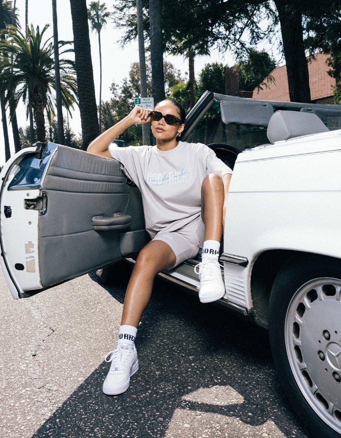 Modelos vistiendo la colección de Hoodrich