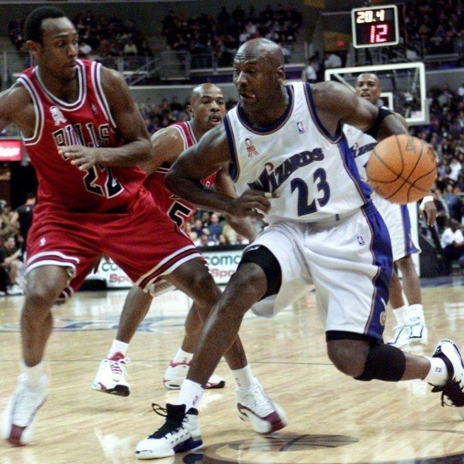 Air Jordan XVII on hardwood