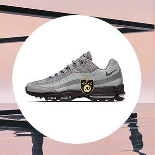 jd sports cross trainers