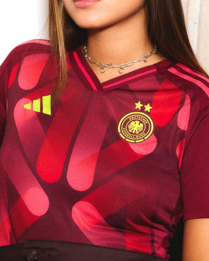 Segunda camiseta 2025 Alemania femenina fútbol