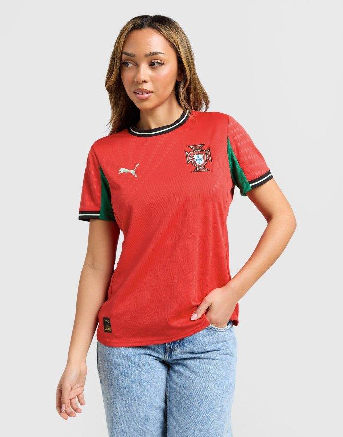 Primera equipación de la selección Portugal femenina 2025