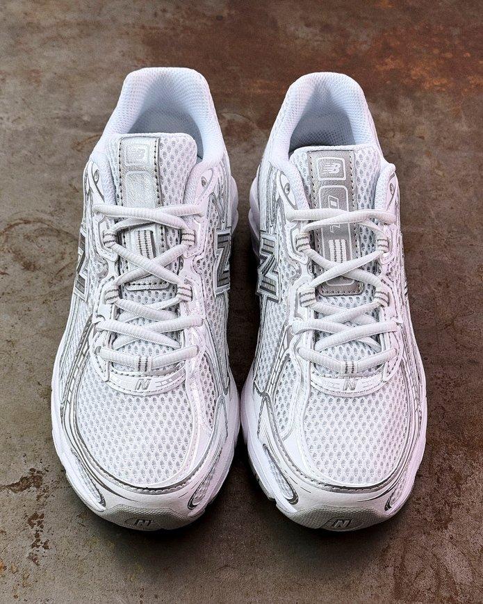 New Balance 740