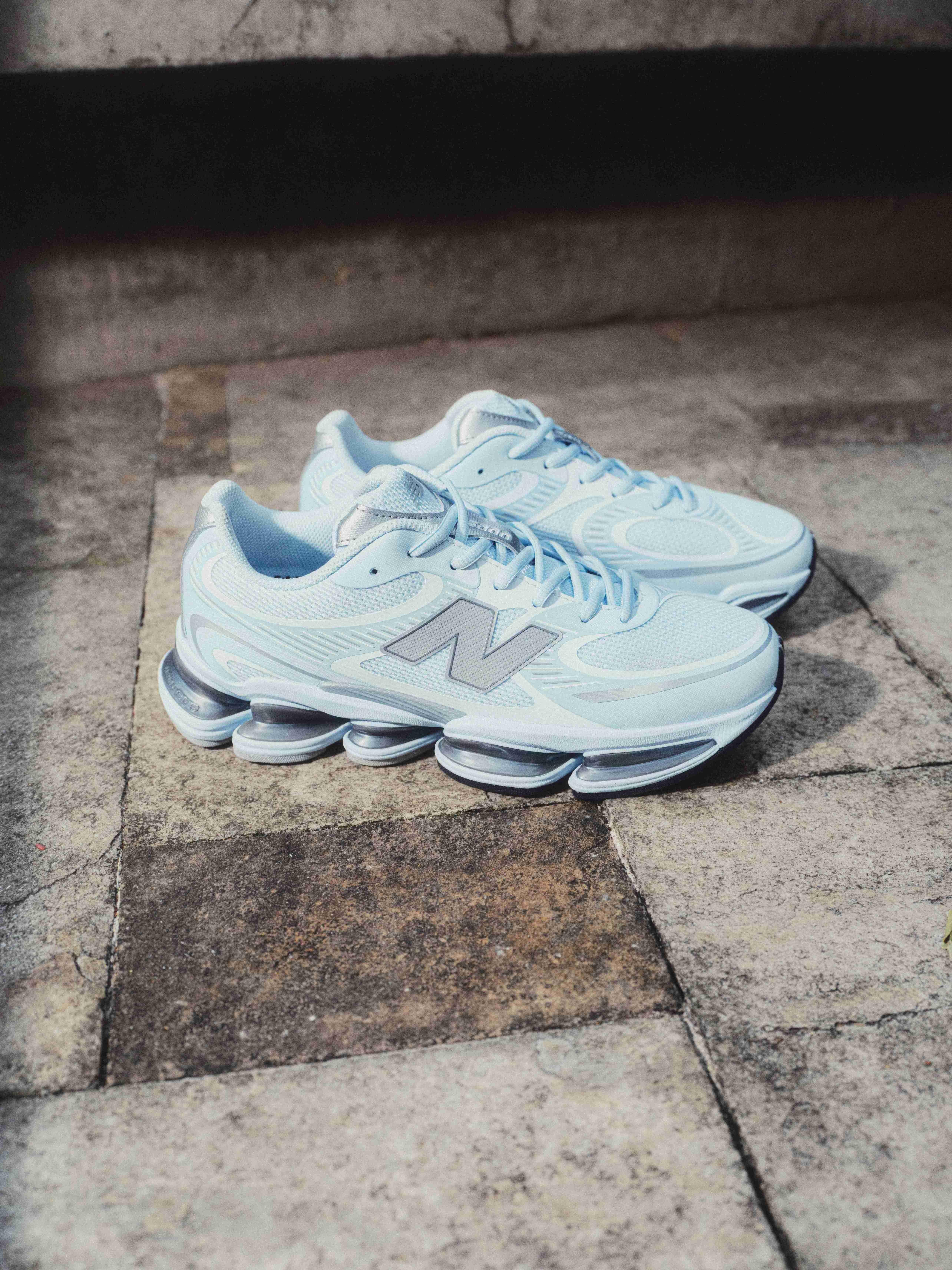 New Balance ABZORB 2000 coloris Frosted Glass chez JD