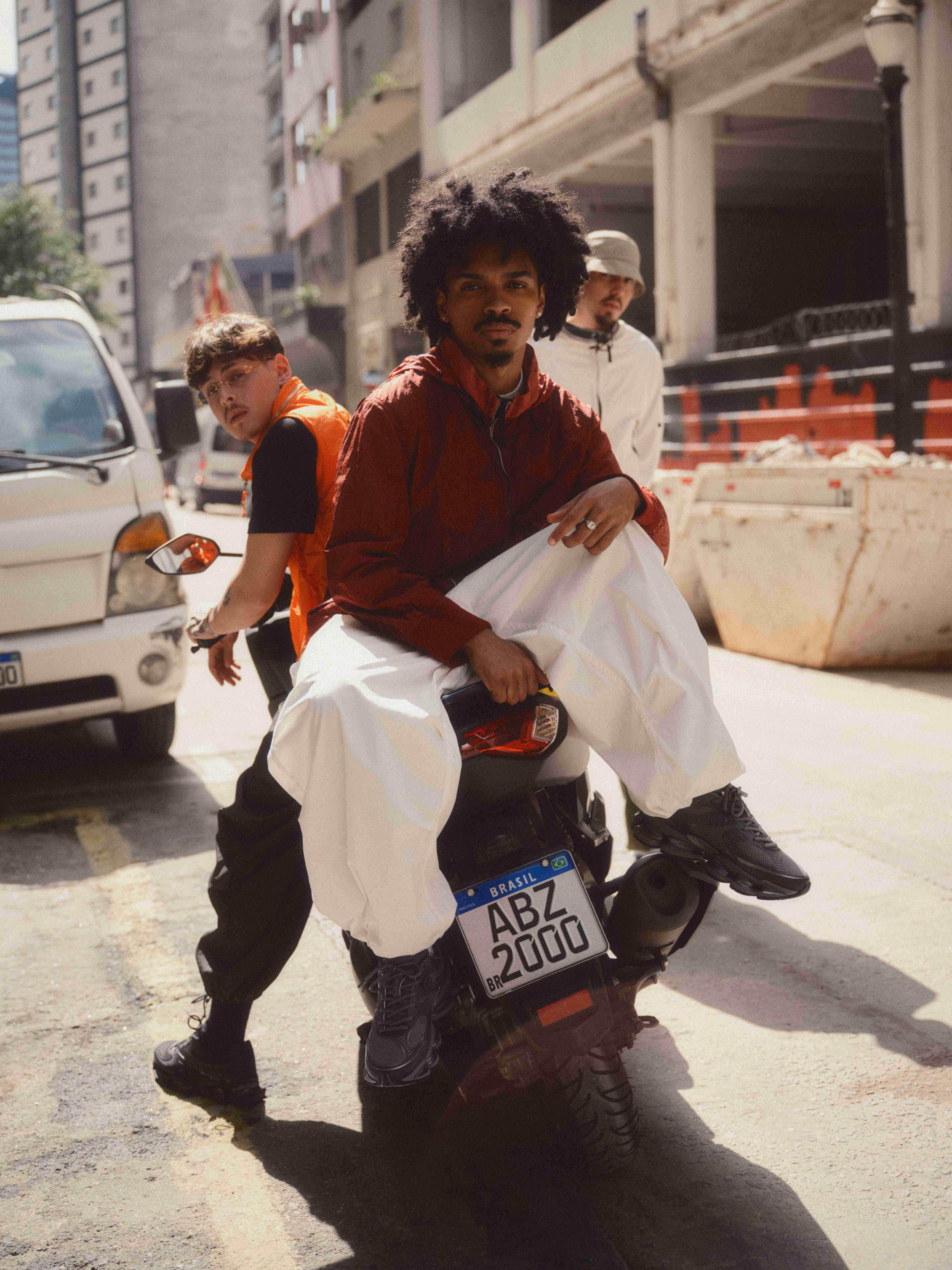 Look lifestyle avec la New Balance ABZORB 2000