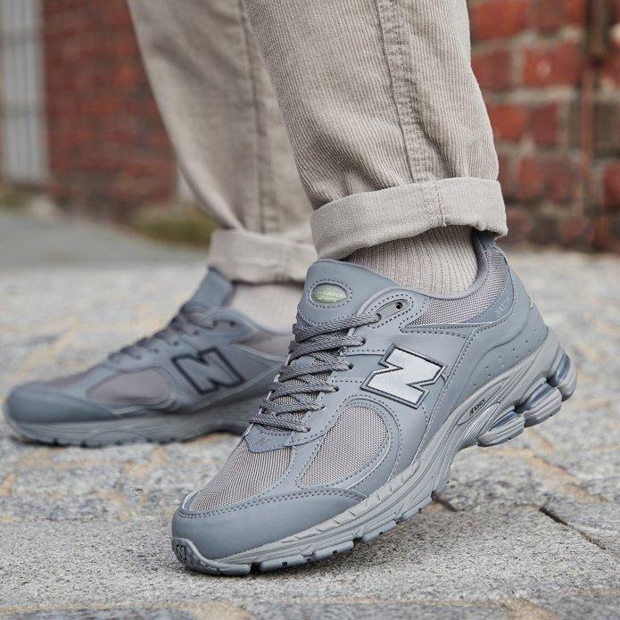 Así son las zapatillas 990v2 y v3 de New Balance para hombre