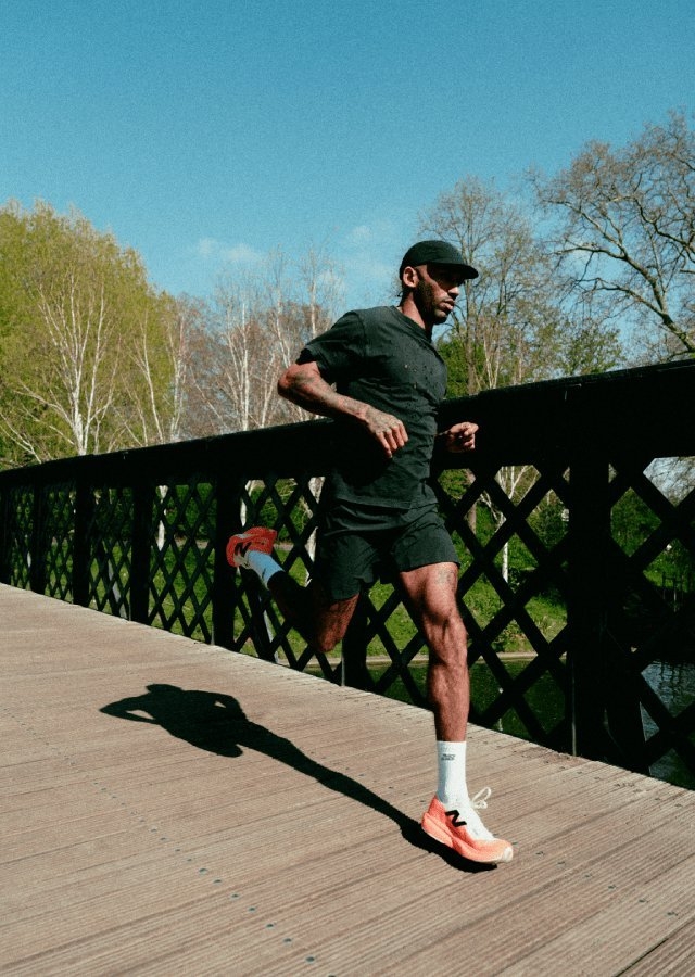 Спортивные женские шорты reebok m
