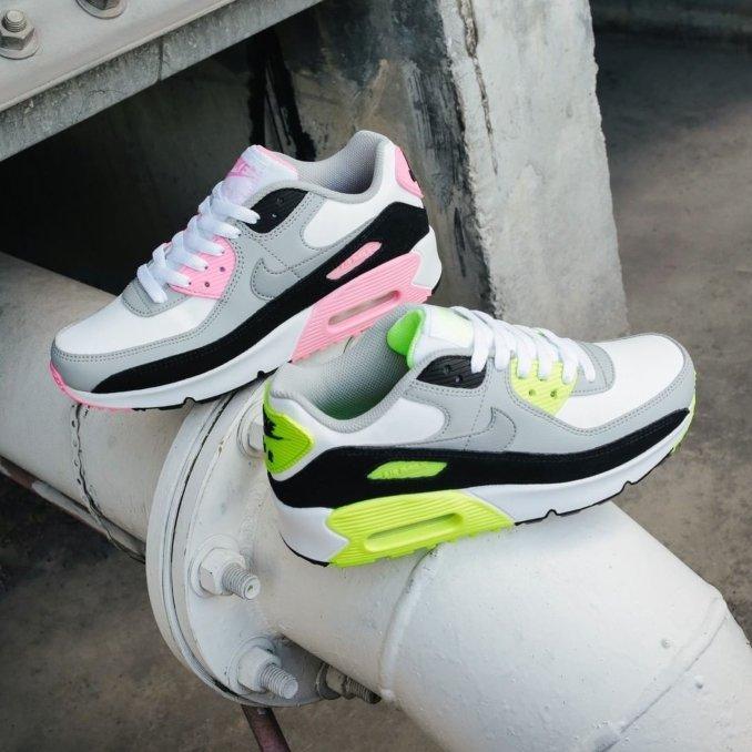 zapatillas Nike Air Max 90 verde y rosa