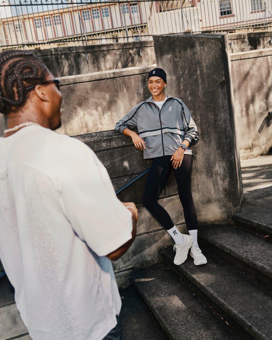 On Running Woven Jacket
