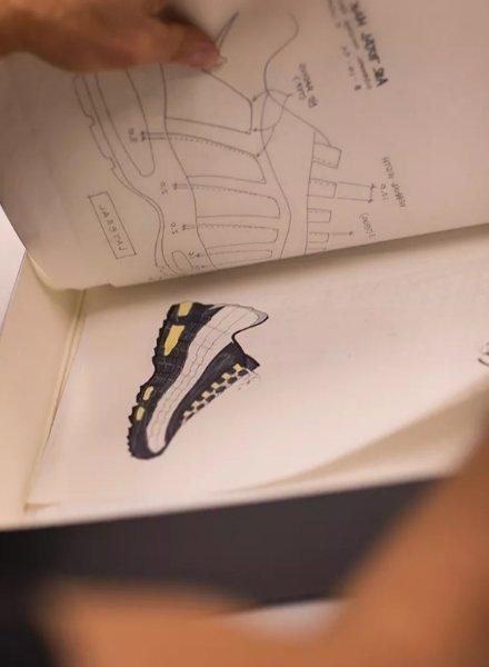diseño borrador de las zapatillas Nike air max 95