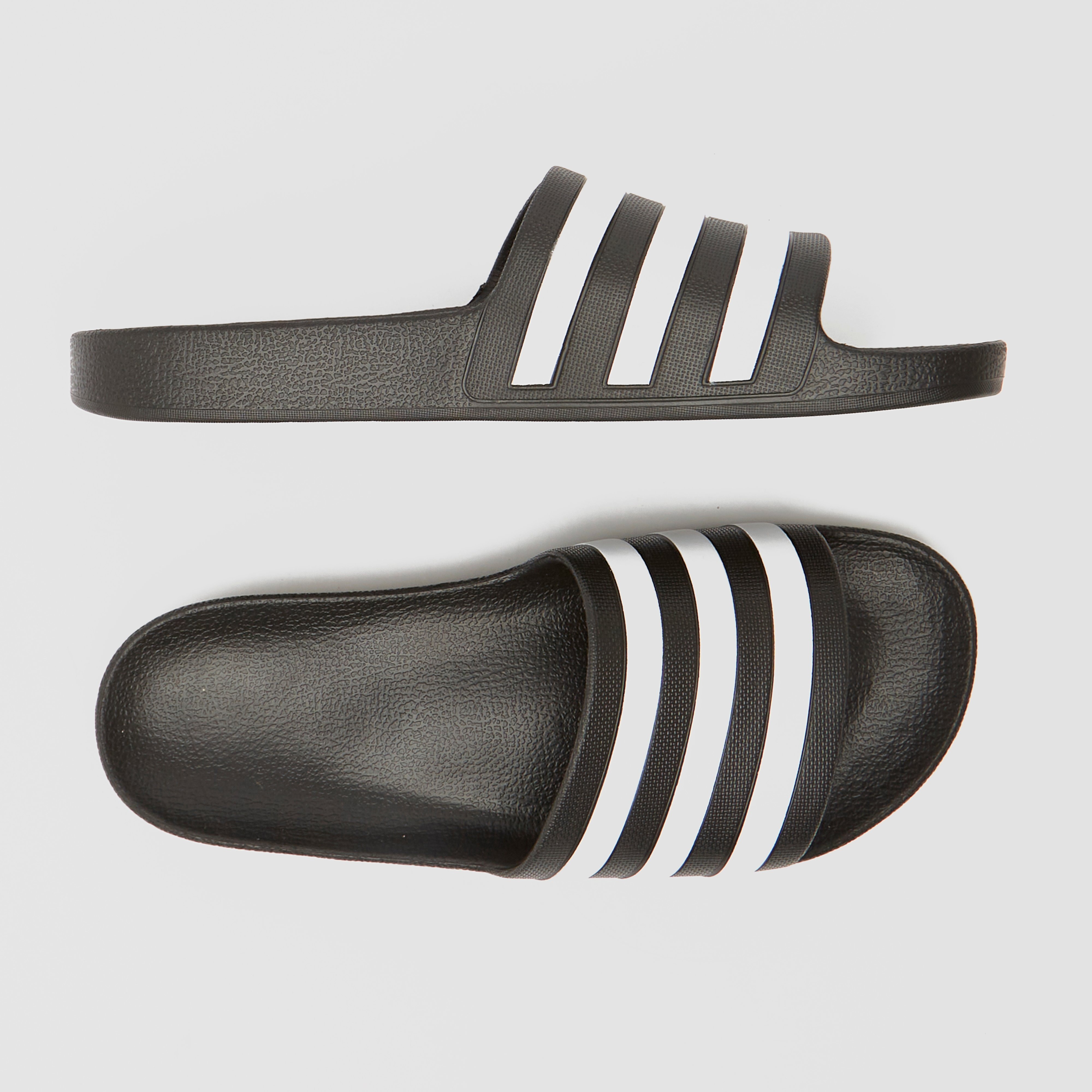 ADIDAS ADILETTE AQUA ZWART/WIT