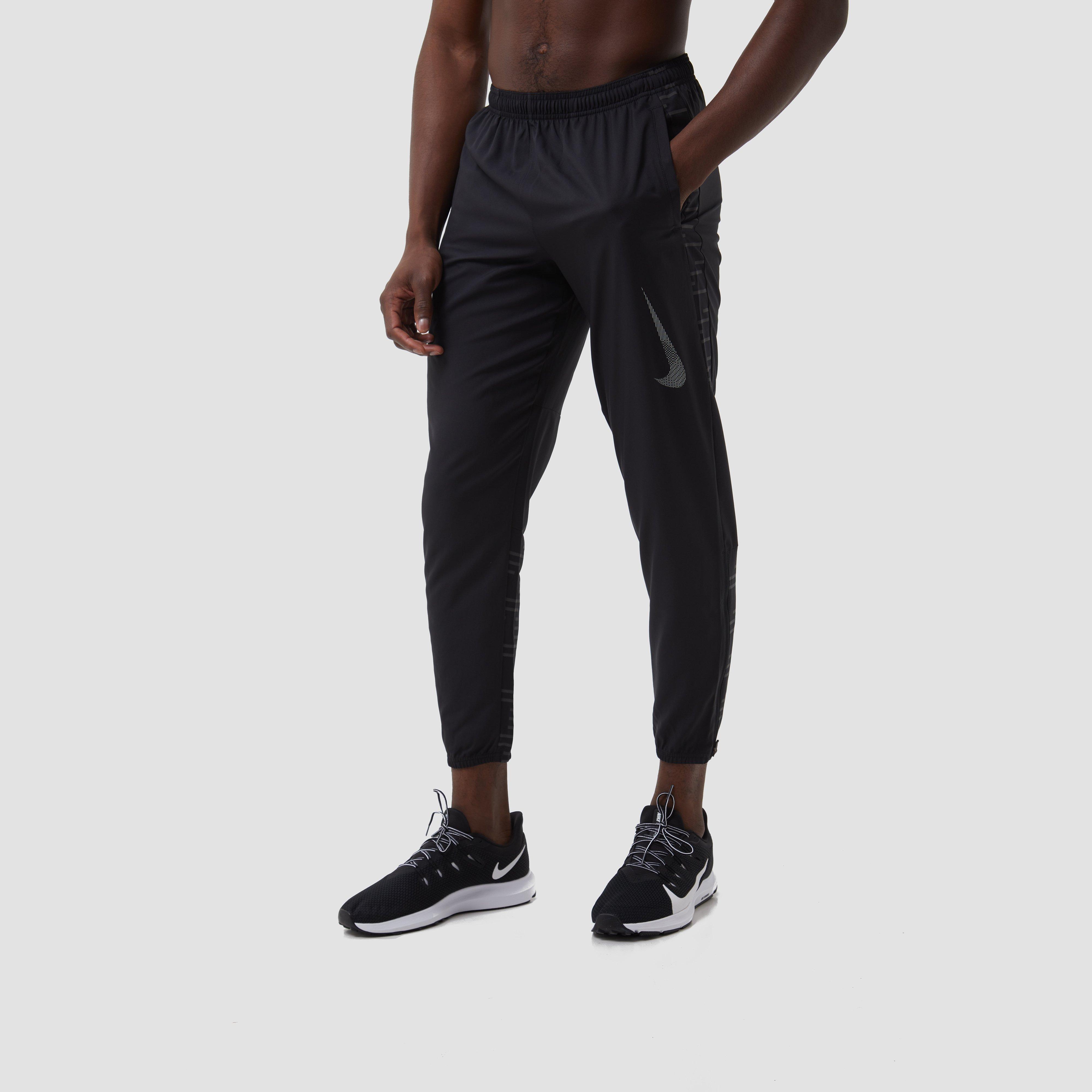 NIKE DRI-FIT RUN DIVISION CHALLENGER WOVEN HARDLOOPBROEK ZWART/ZILVER HEREN