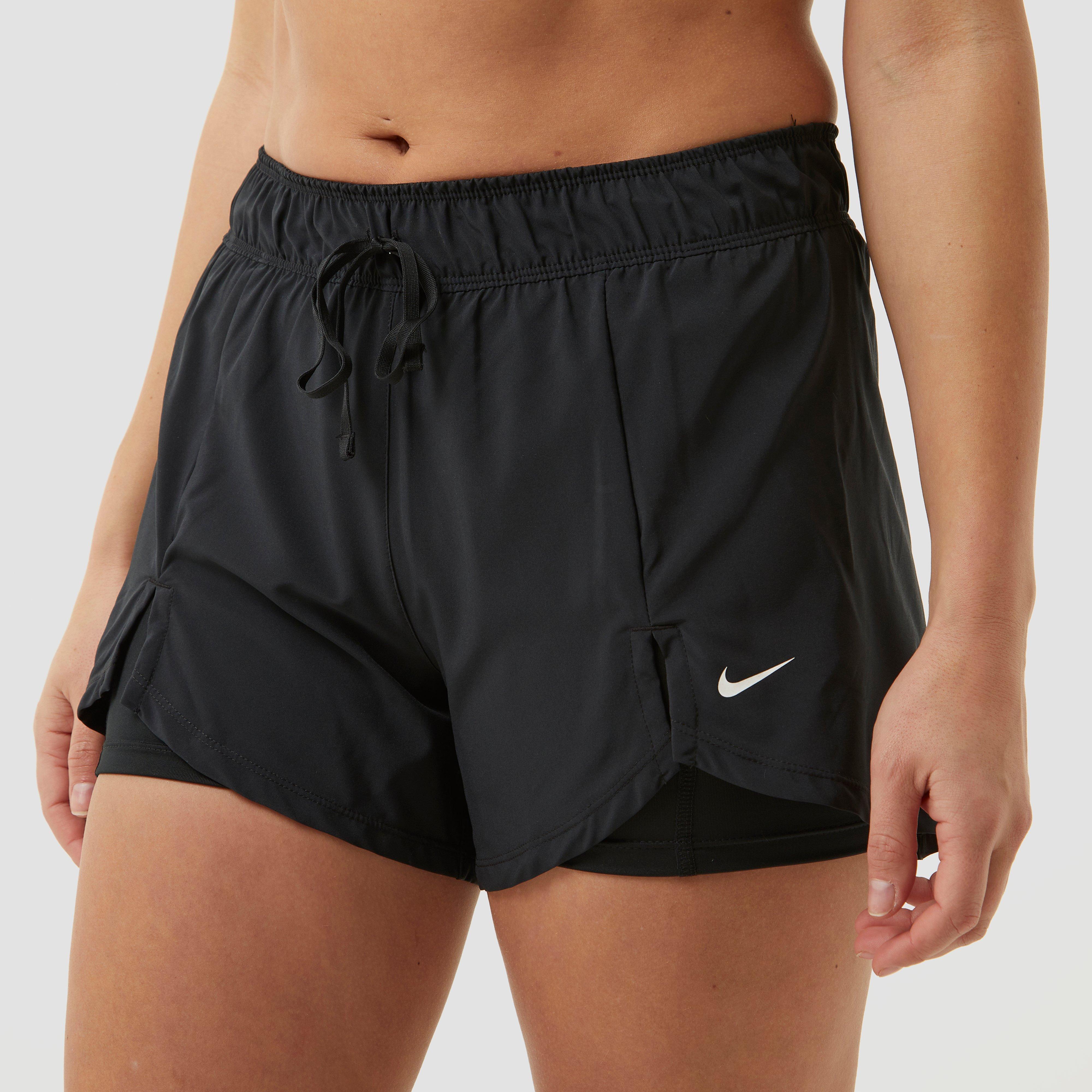 NIKE FLEX ESSENTIAL 2-IN-1 SPORTBROEKJE ZWART DAMES