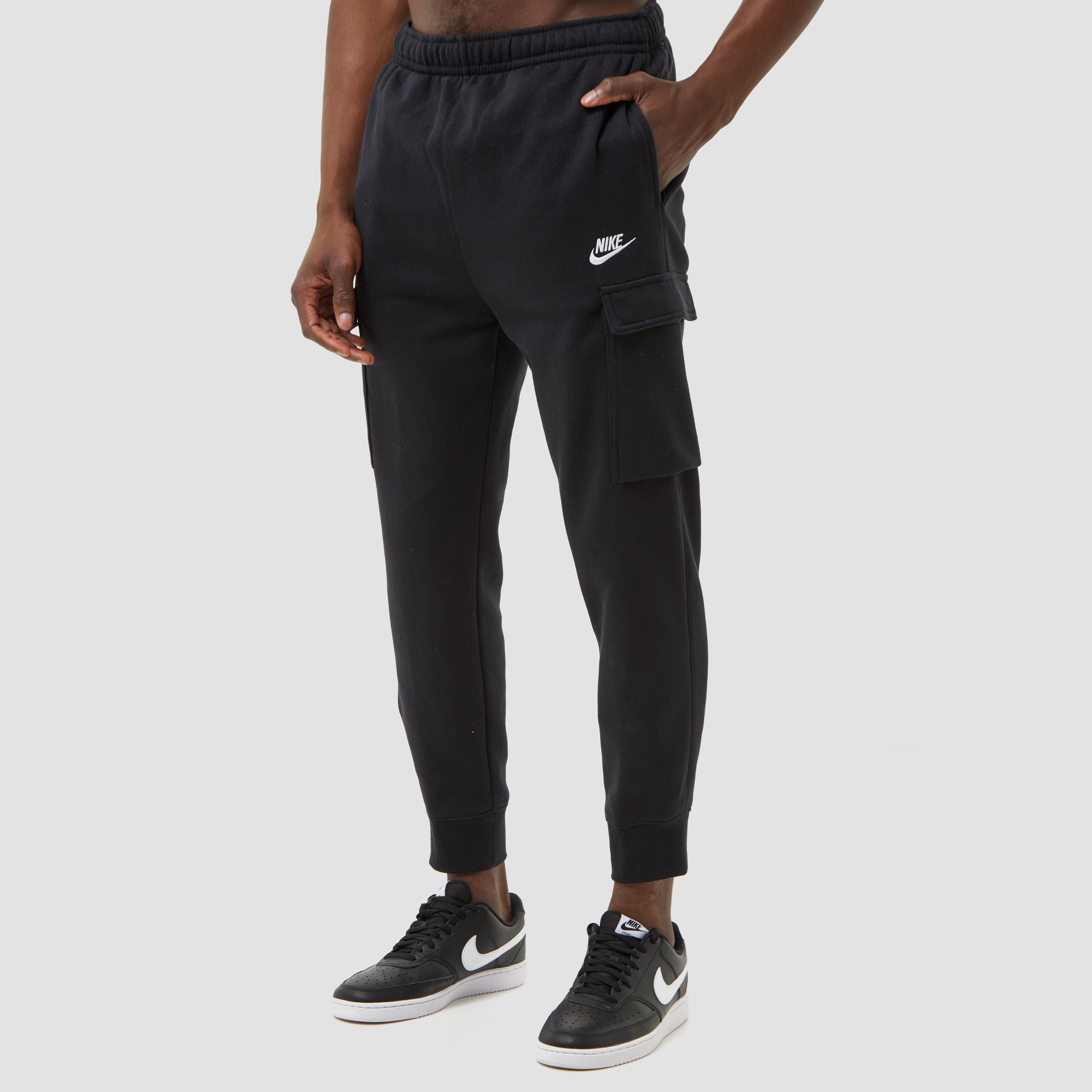 humor Manier Vervuild NIKE SPORTSWEAR CLUB CARGO JOGGINGBROEK ZWART HEREN