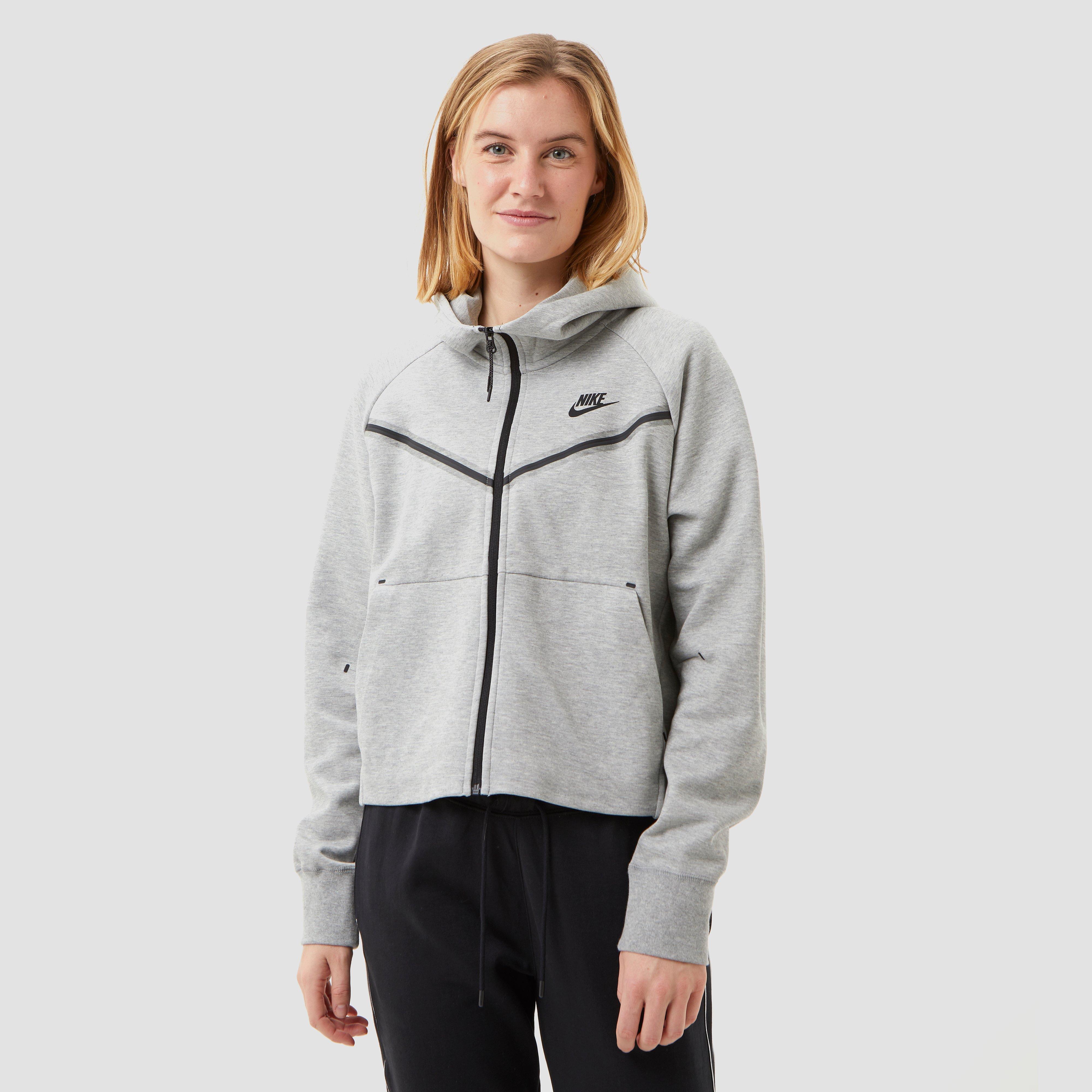 De volgende telescoop verhaal NIKE SPORTSWEAR TECH FLEECE WINDRUNNER VEST GRIJS DAMES