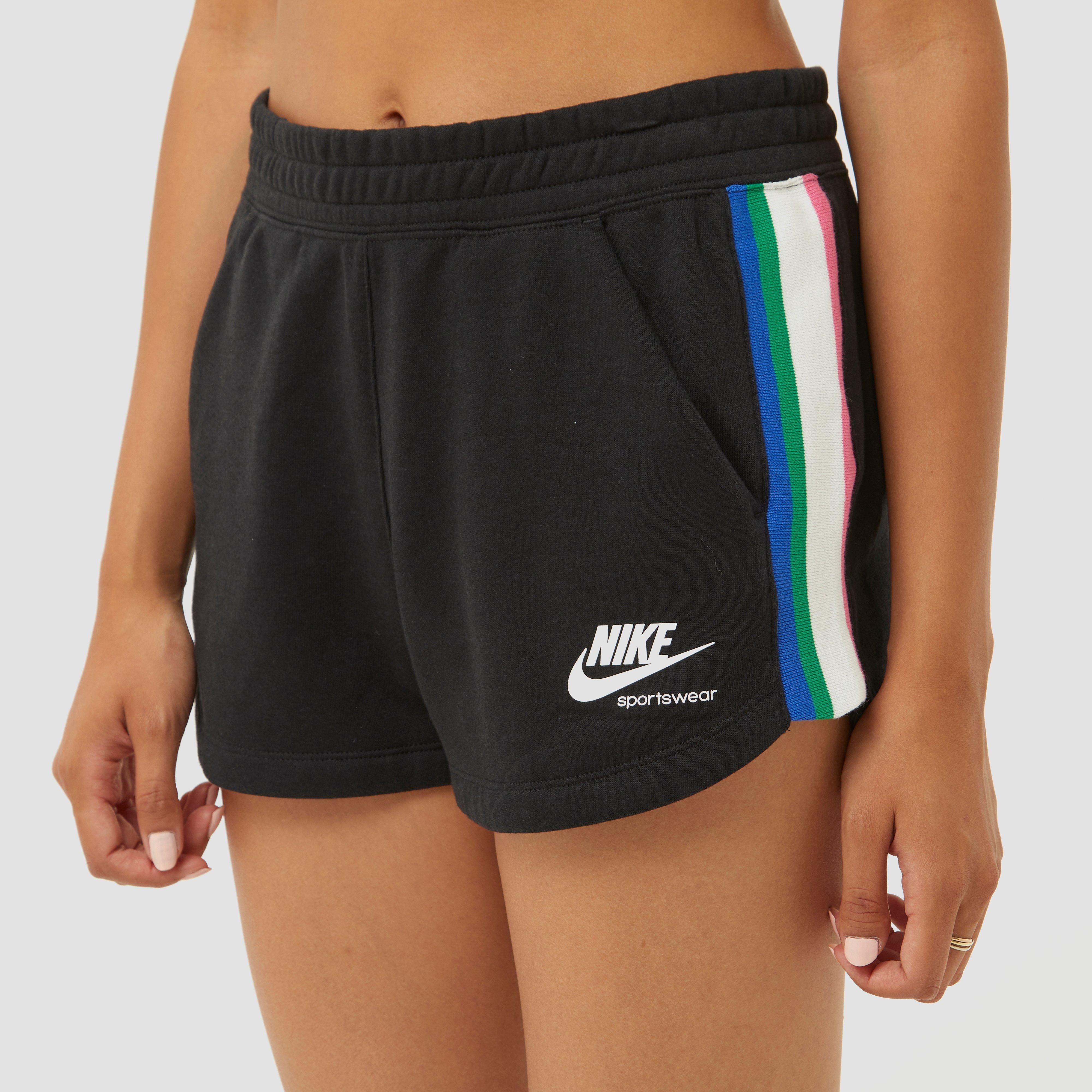 korte nike broek dames