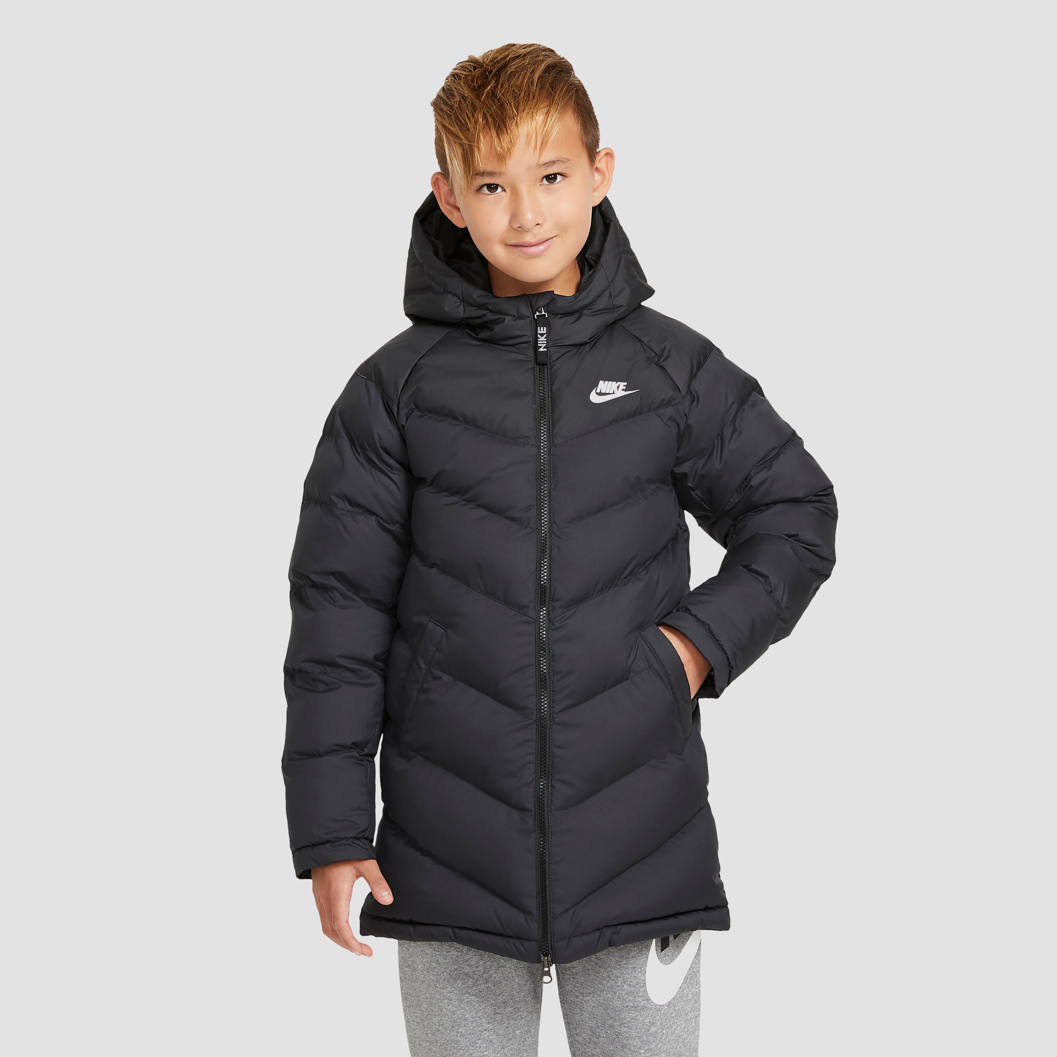NIKE SPORTSWEAR SYNTHETIC FILL LONG WINTERJAS ZWART KINDEREN