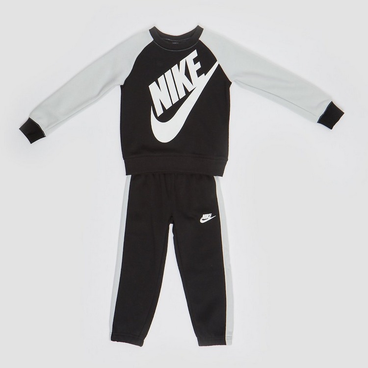 NIKE OVERSIZED FUTURA CREW JOGGINGPAK ZWART KINDEREN